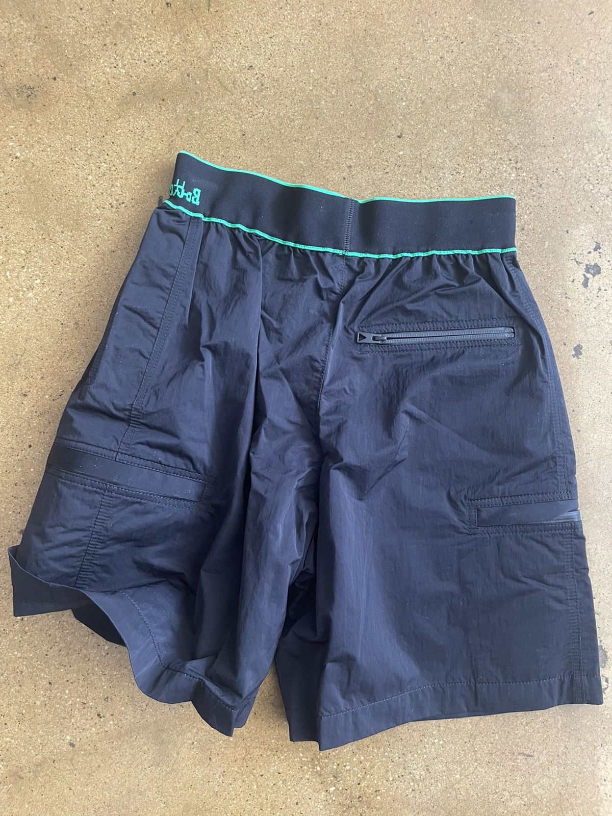 Bottega Veneta Bottega Veneta Black Technical Shorts Size US 32 / EU 48 - 5 Thumbnail