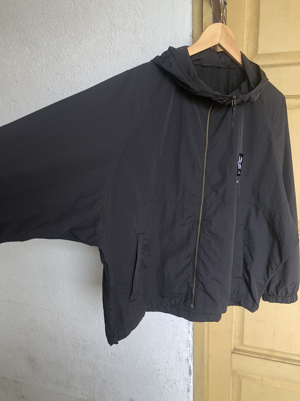 Ambush Design Rare🥷🏿 Disney x Ambush x Uniqlo Baggy Style Windbreaker Size XL / US 12-14 / IT 48-50 - 8 Thumbnail