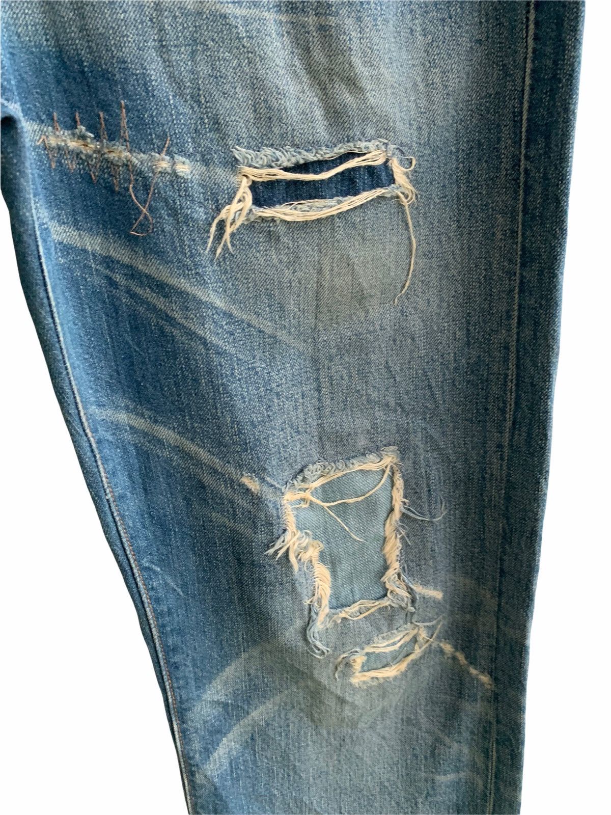 Levi's Levis 501 Distressed Denim Jeans Size US 33 - 8 Thumbnail