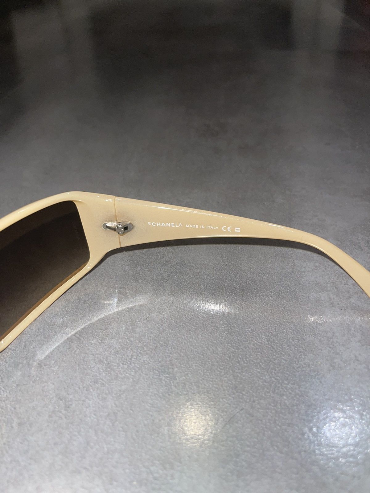 Chanel Chanel 5103 C.710/13 Camel Sand Shield Sunglasses Size ONE SIZE - 11 Thumbnail