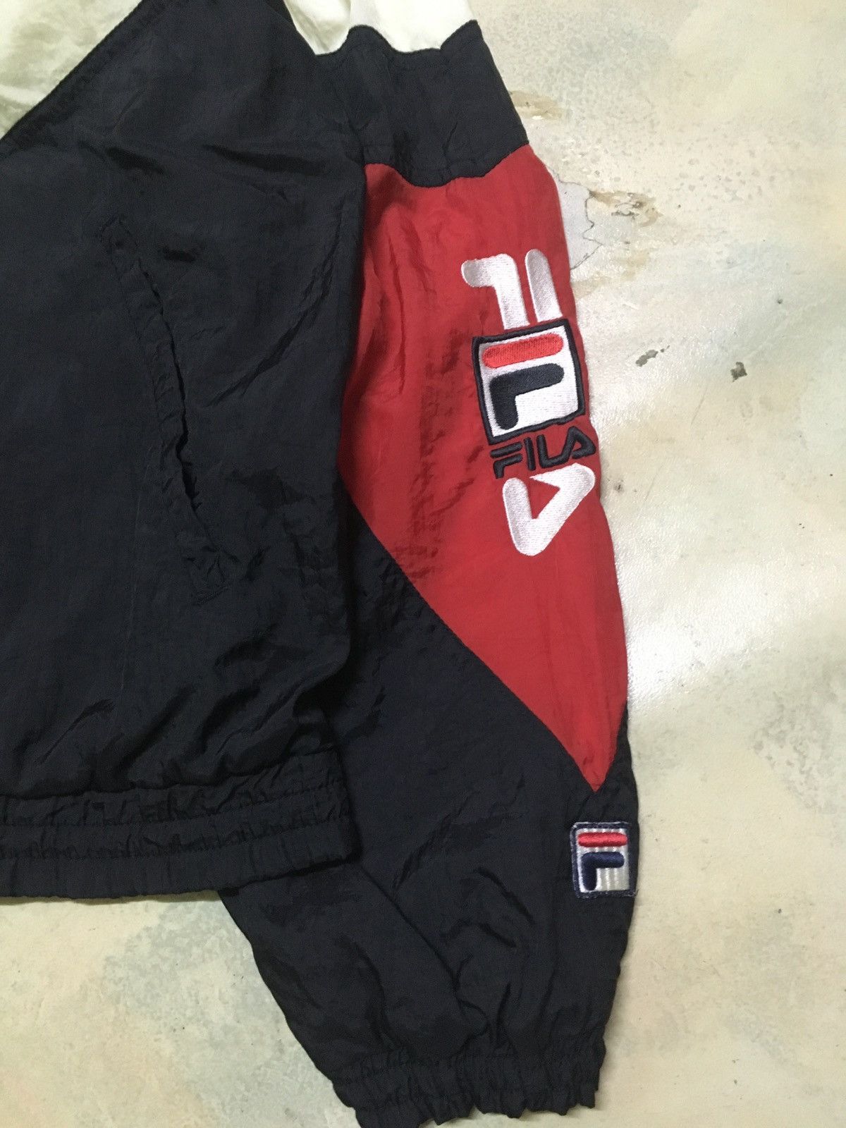 Fila Vintage 90s Fila Light Jacket Big Logo Size US M / EU 48-50 / 2 - 2 Thumbnail