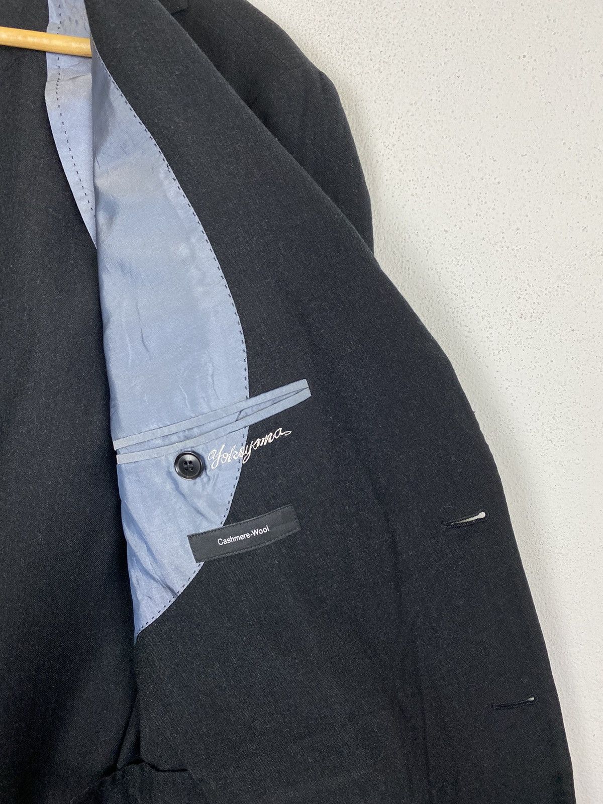 Hugo Boss HUGO BOSS CASHMERE WOOL BLAZER Size US S / EU 44-46 / 1 - 7 Thumbnail