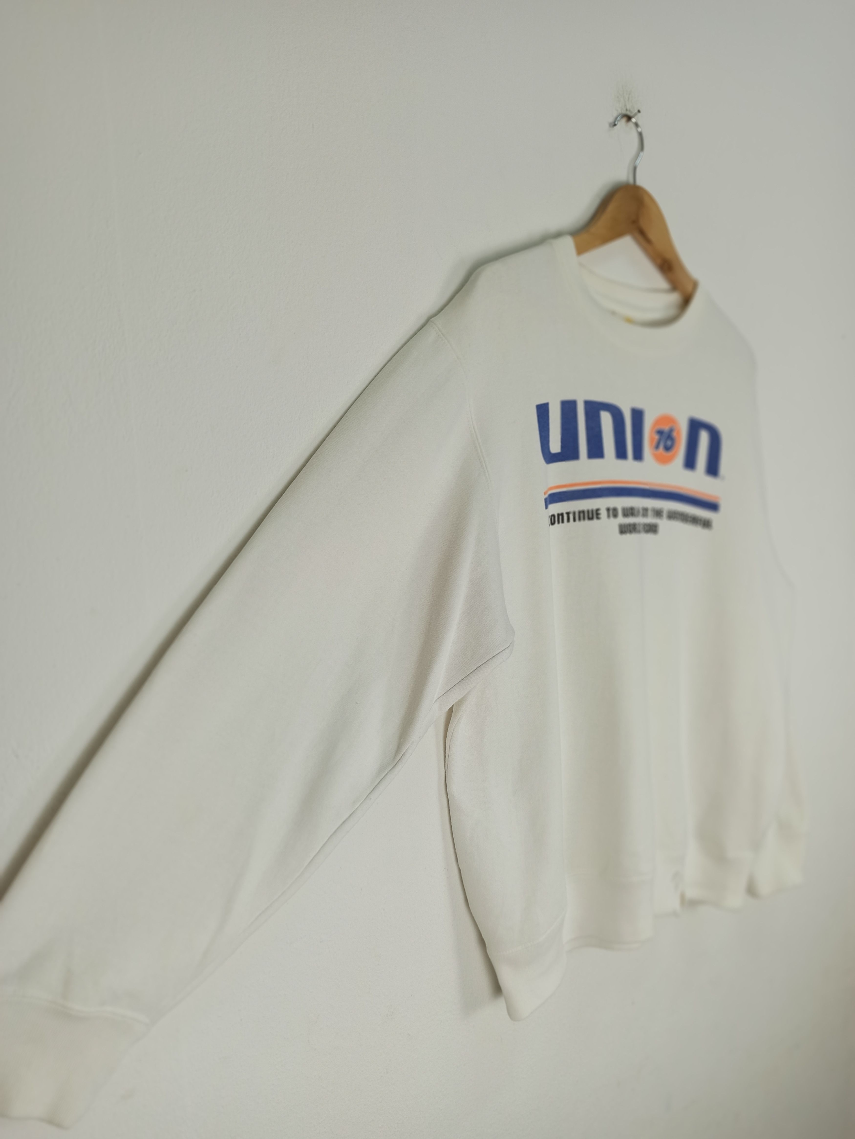 Sports Specialties Rare Distressed Lubricants Union 76 Racing Fuel Sweatshirt Size US L / EU 52-54 / 3 - 3 Thumbnail