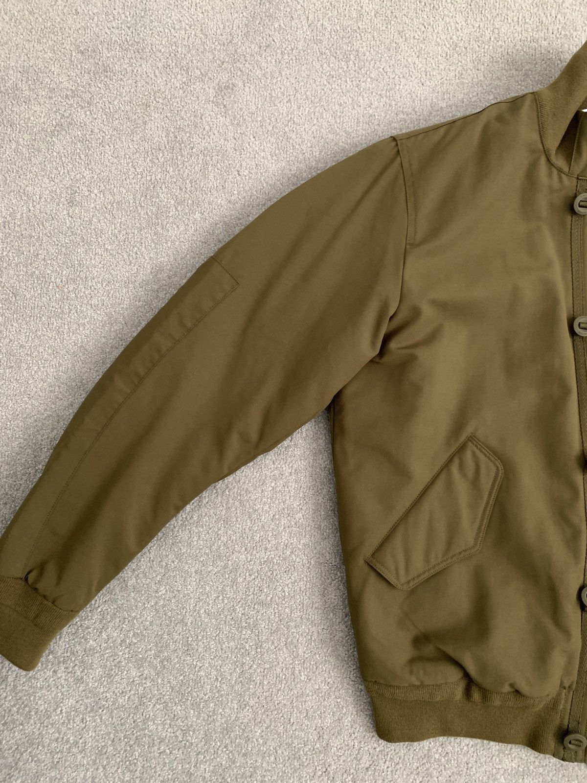 Lacoste × Vintage 🔥 Light Olive Green details oversized bomber 🔥 Size US S / EU 44-46 / 1 - 7 Thumbnail