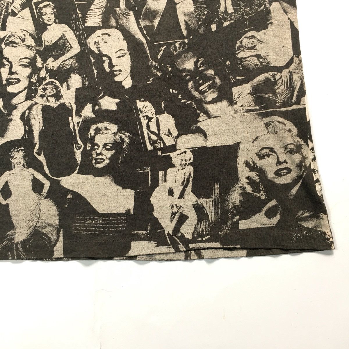 Vintage Rare!Vintage 1992 Marilyn Monroe OverPrint Tshirt Size US L / EU 52-54 / 3 - 3 Thumbnail