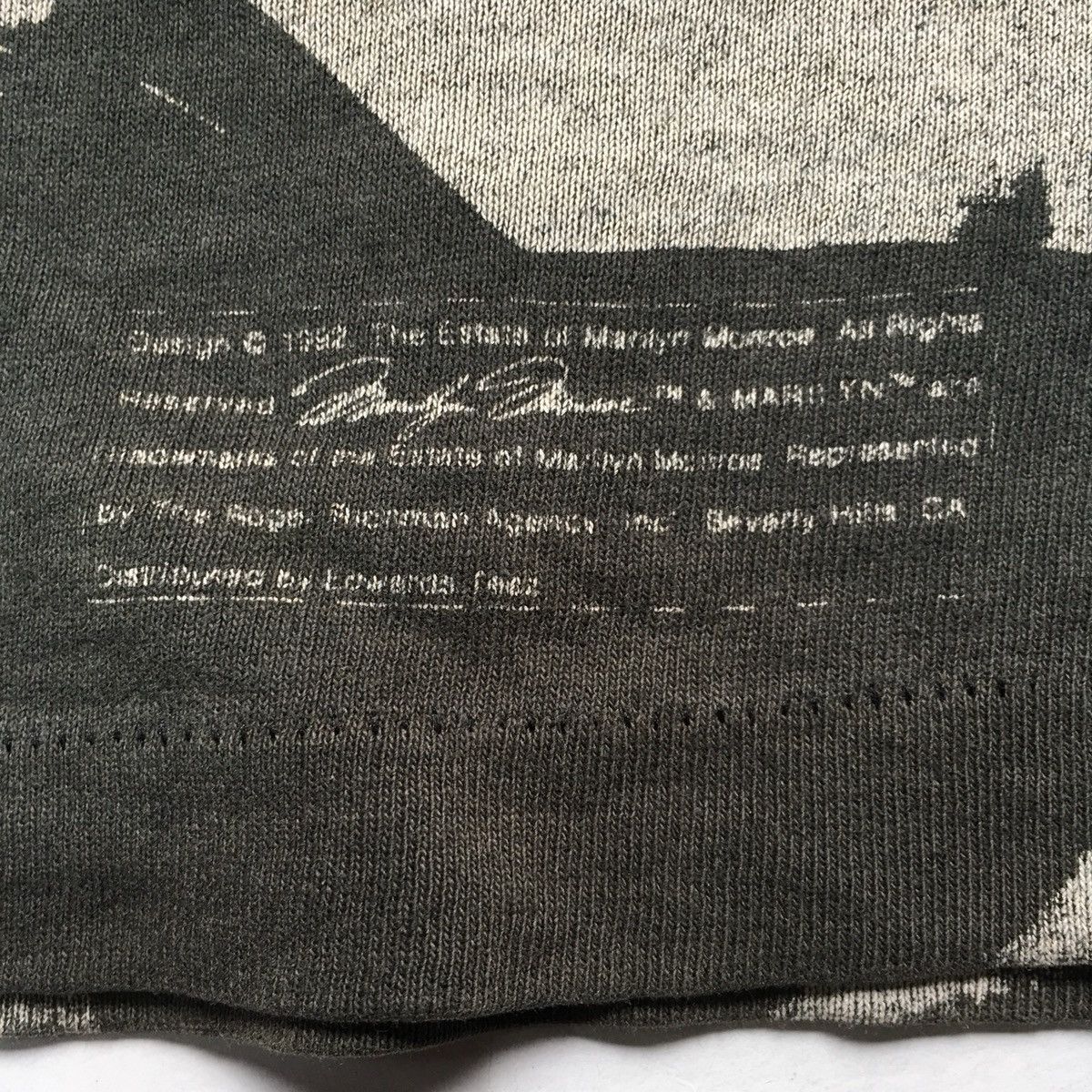 Vintage Rare!Vintage 1992 Marilyn Monroe OverPrint Tshirt Size US L / EU 52-54 / 3 - 9 Thumbnail