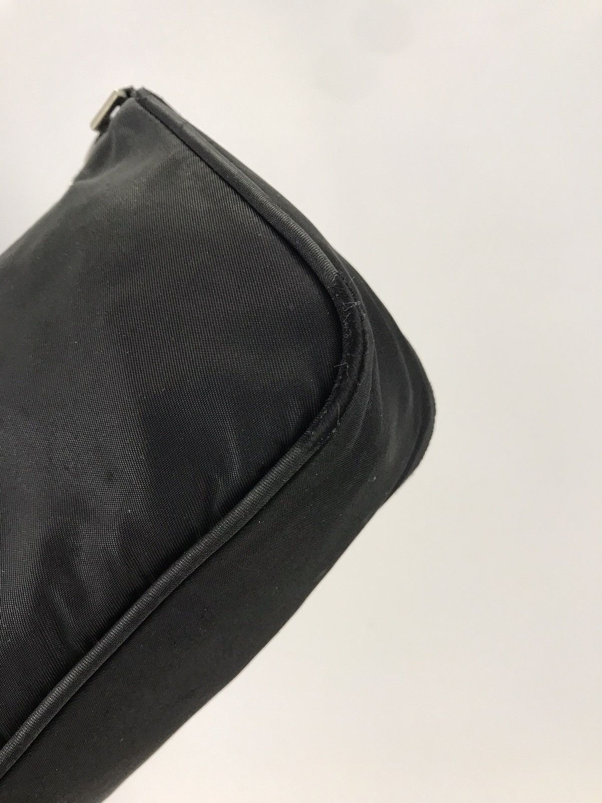 Prada vintage Prada Nylon Tesutto Pochette Handcary Size ONE SIZE - 10 Thumbnail