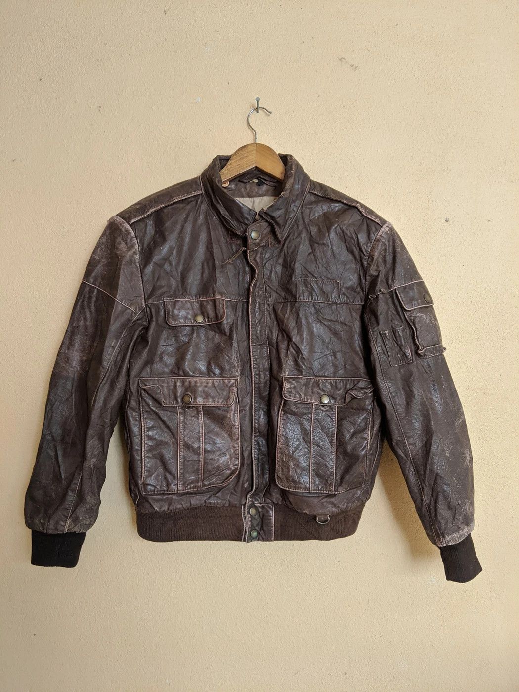 Buzz Rickson's RARE BARNSTOMERS AVIREX LEATHER JACKET ARMY MADE IN KOREA Size US M / EU 48-50 / 2 - 1 Thumbnail