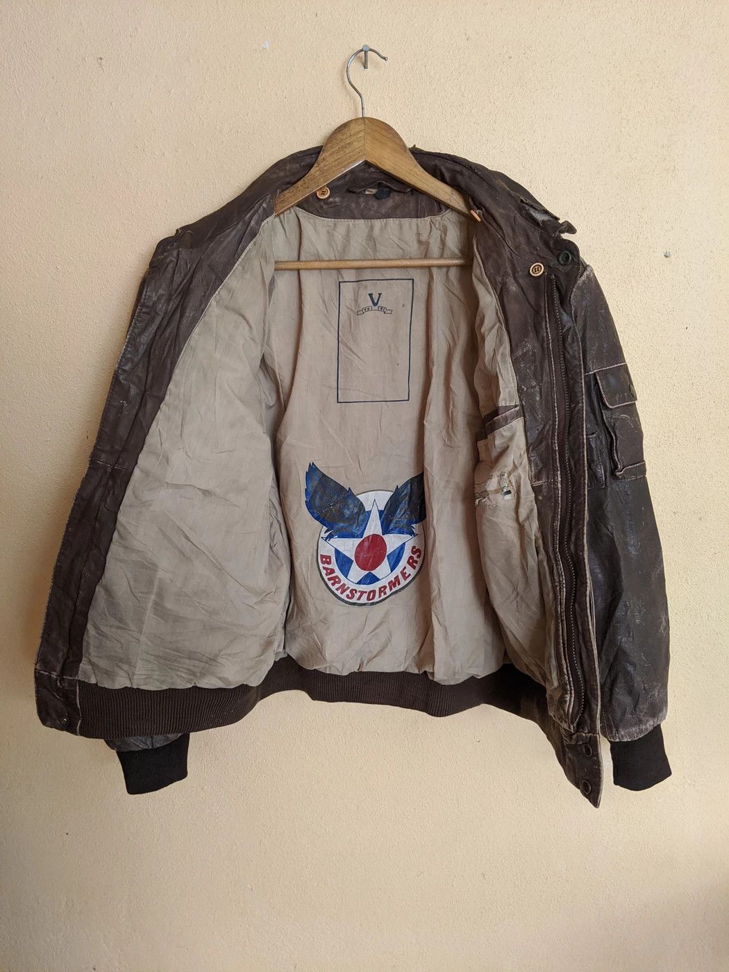 Buzz Rickson's RARE BARNSTOMERS AVIREX LEATHER JACKET ARMY MADE IN KOREA Size US M / EU 48-50 / 2 - 10 Thumbnail