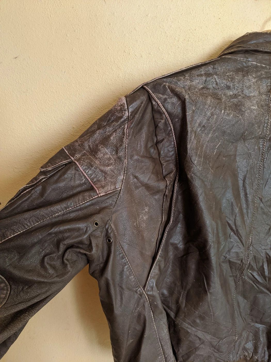 Buzz Rickson's RARE BARNSTOMERS AVIREX LEATHER JACKET ARMY MADE IN KOREA Size US M / EU 48-50 / 2 - 9 Thumbnail