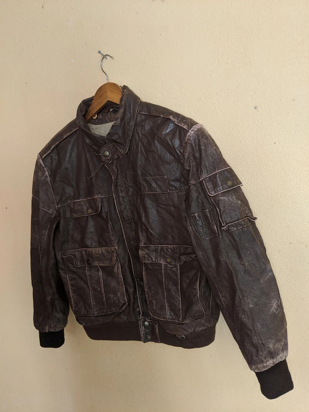 Buzz Rickson's RARE BARNSTOMERS AVIREX LEATHER JACKET ARMY MADE IN KOREA Size US M / EU 48-50 / 2 - 3 Thumbnail