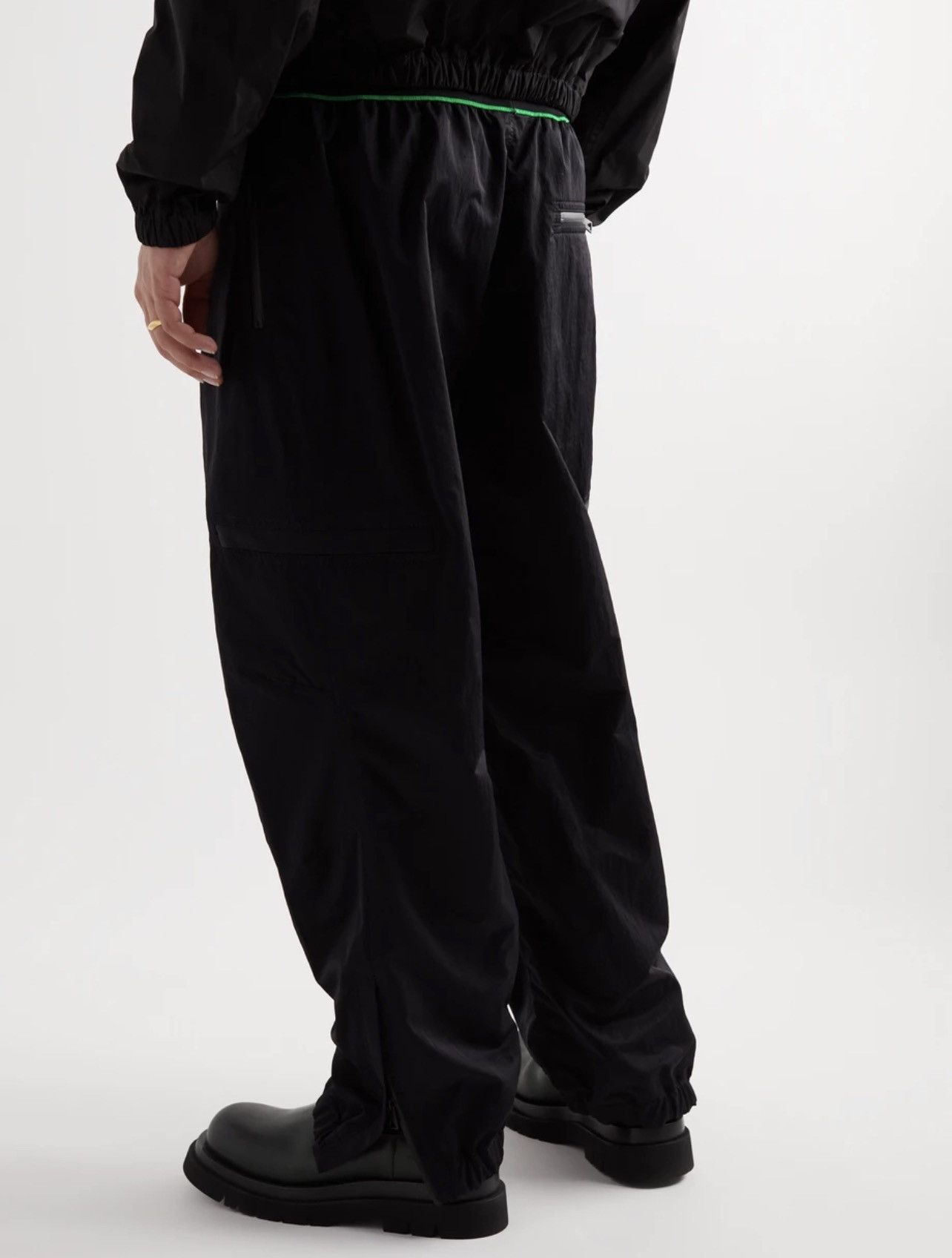 Bottega Veneta Bottega Veneta Black Technical pants Size US 32 / EU 48 - 2 Thumbnail