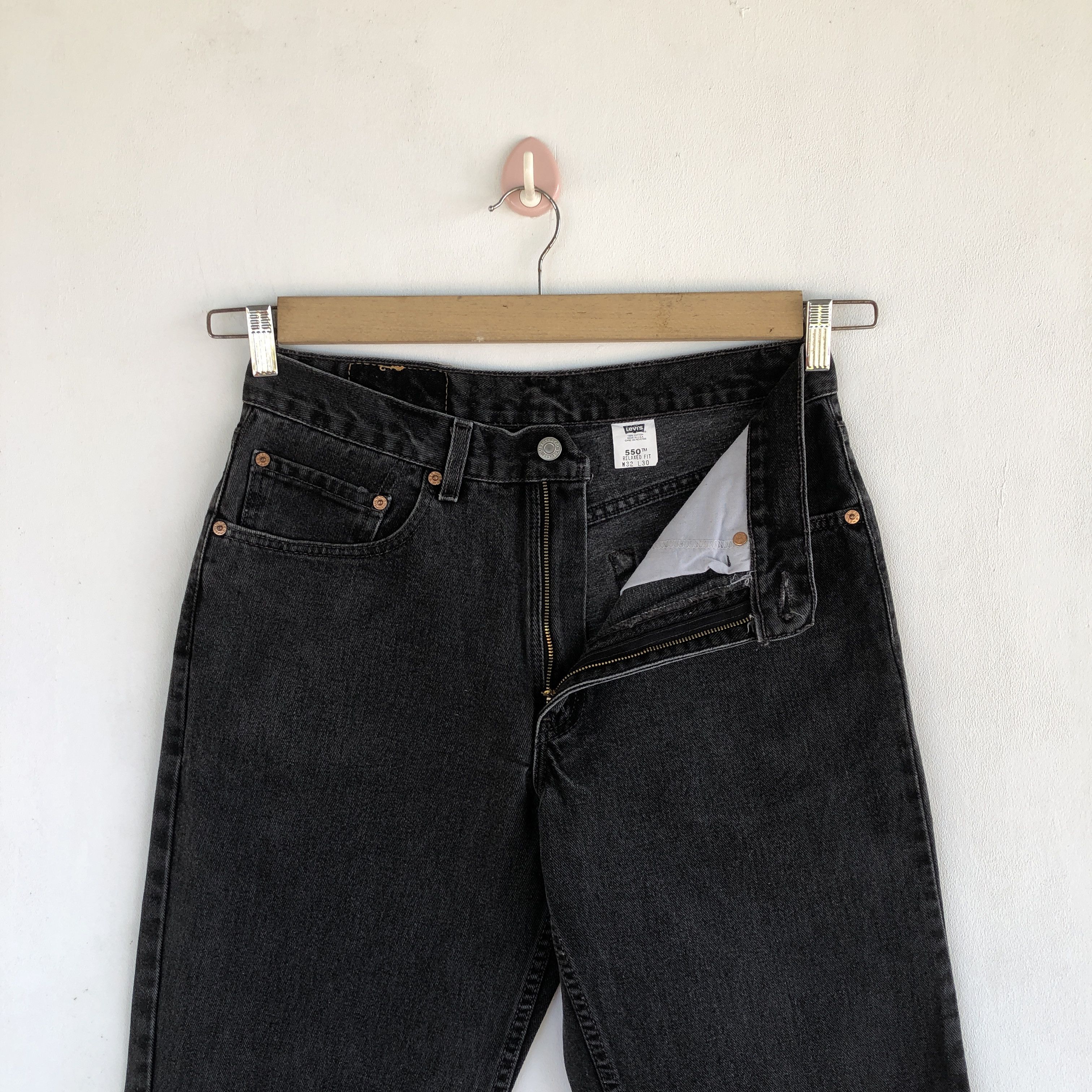 Levi's Vintage Levis 550 Faded Black Jeans Levis Light Wash Denim Size 28" / US 6 / IT 42 - 8 Thumbnail