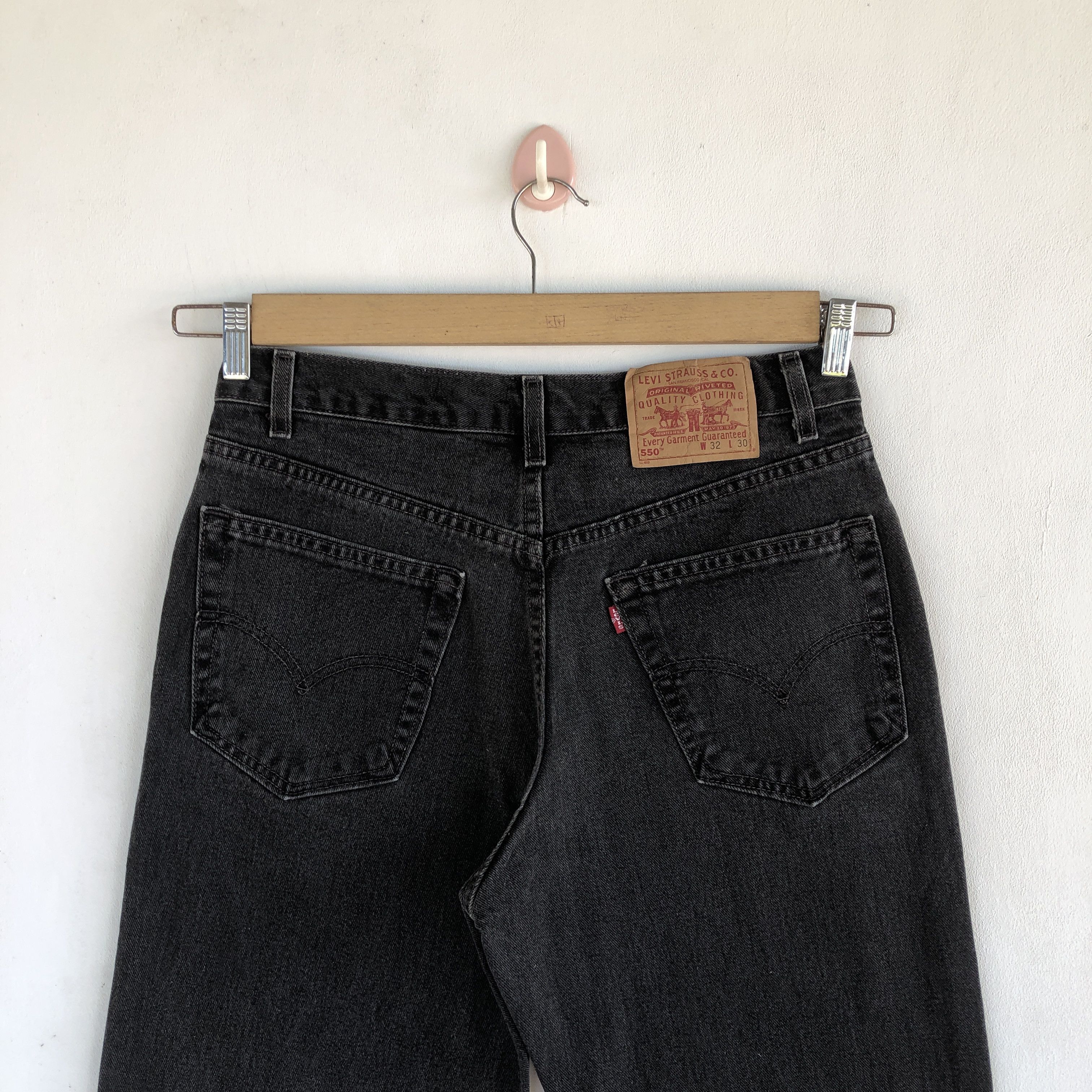 Levi's Vintage Levis 550 Faded Black Jeans Levis Light Wash Denim Size 28" / US 6 / IT 42 - 4 Thumbnail