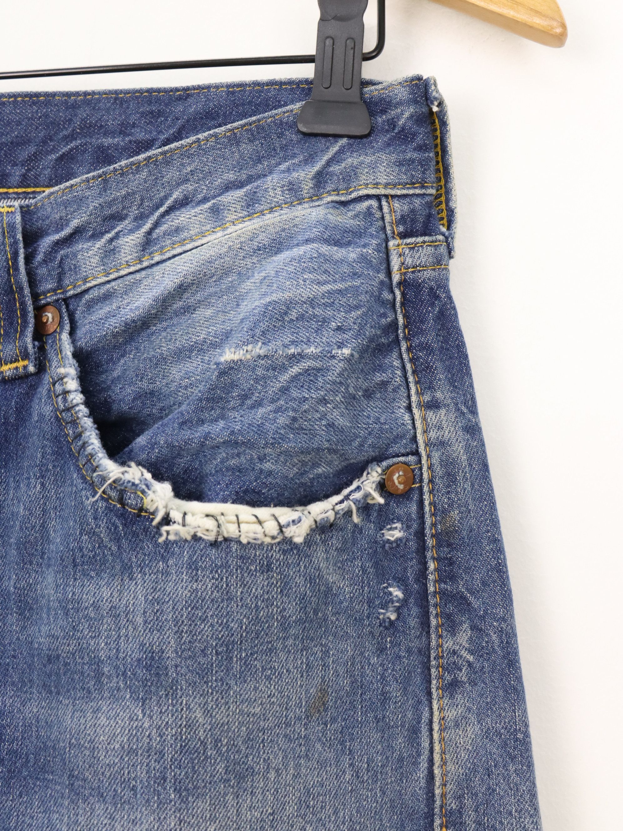 Levi's Vintage Clothing LVC 501XX Vintage 1947 40S Model REEF BREAK Big E Selvedge Size US 30 / EU 46 - 10 Thumbnail
