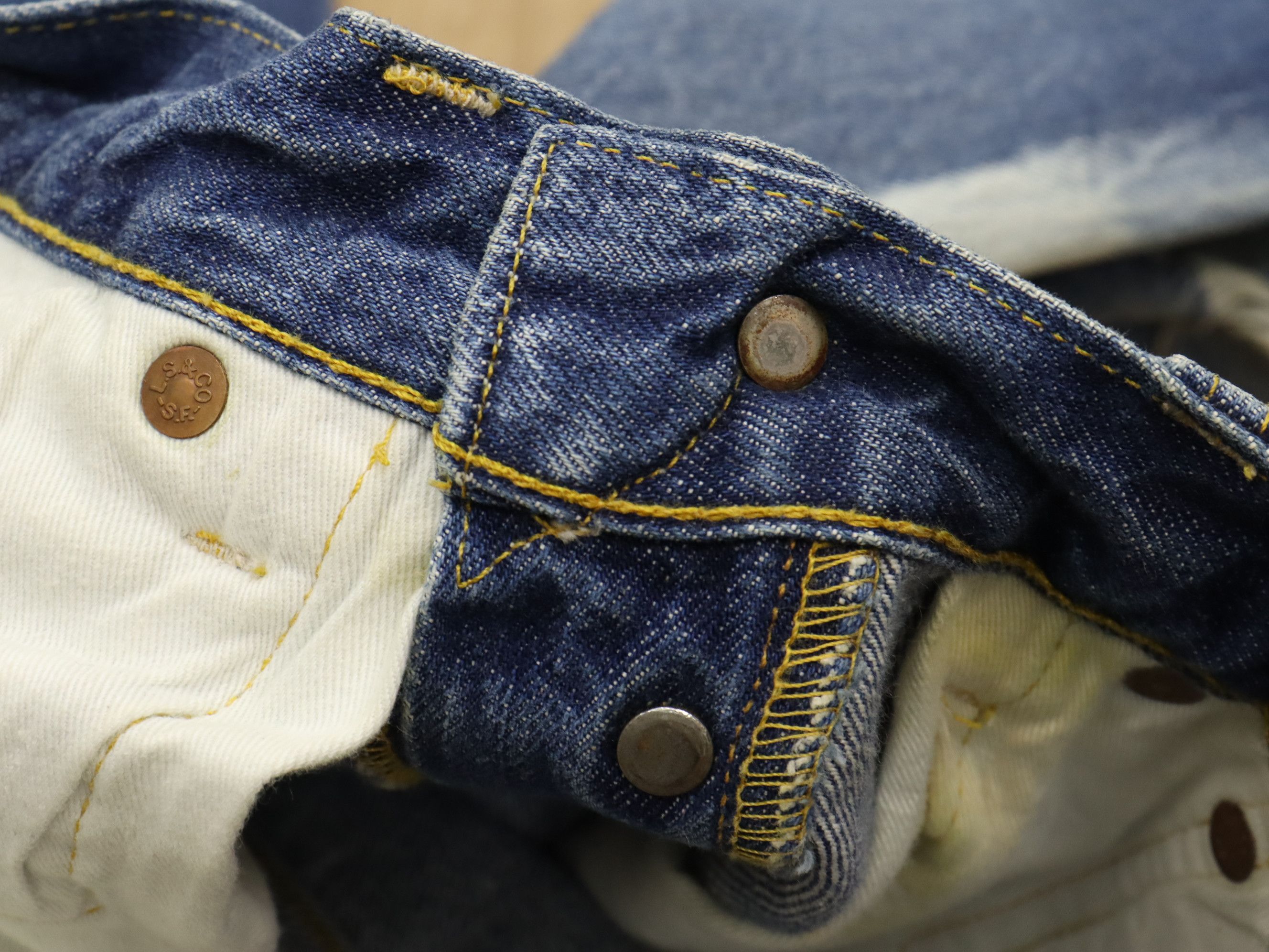 Levi's Vintage Clothing LVC 501XX Vintage 1947 40S Model REEF BREAK Big E Selvedge Size US 30 / EU 46 - 23 Thumbnail