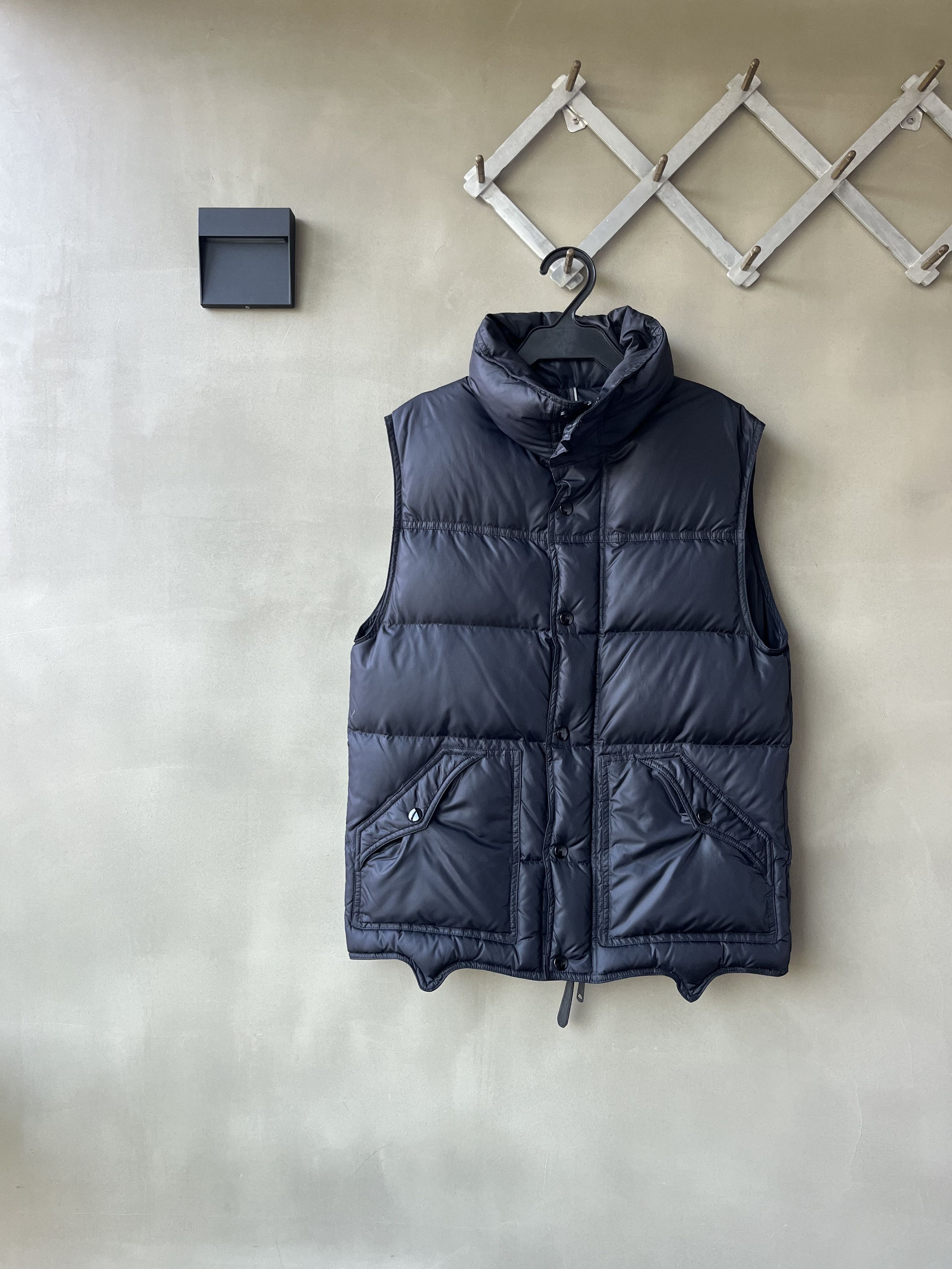Dior Dior Homme by Hedi Slimane Goose Down Zip Stand Collar Vest Size US S / EU 44-46 / 1 - 1 Thumbnail