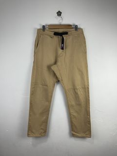 stretch twill tapered pant in khaki