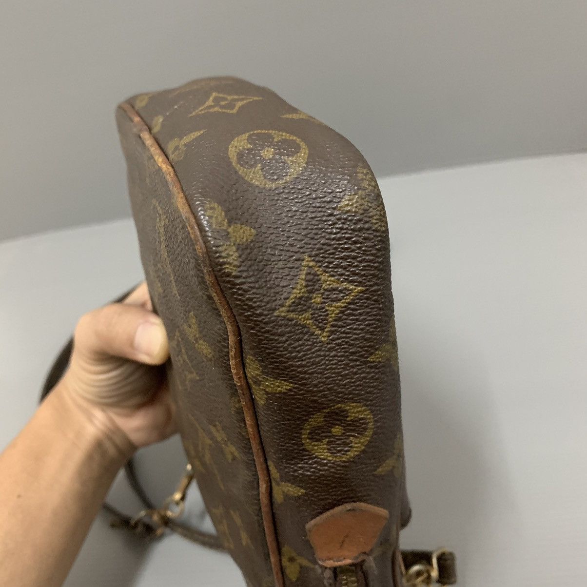 Louis Vuitton Louis Vuitton Vintage Danube Slingbag Size ONE SIZE - 9 Thumbnail