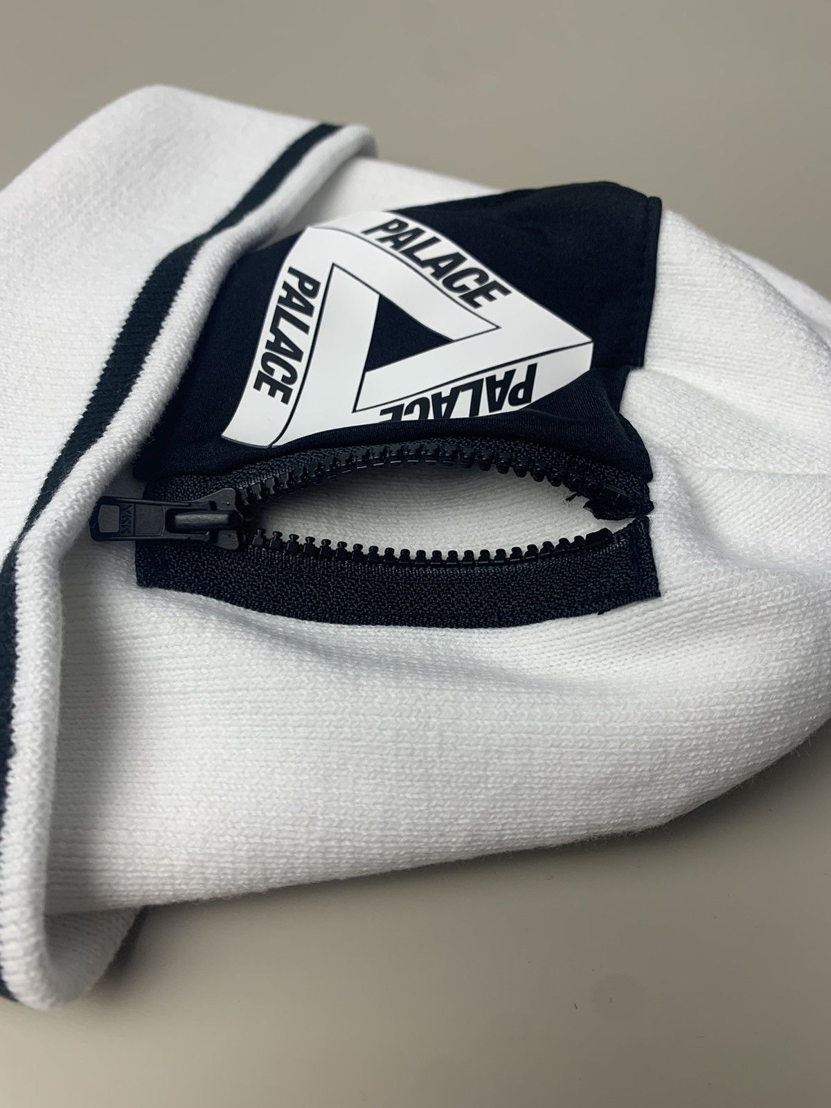 Palace Palace Tri-Ferg Pocket Beanie Hat White Size ONE SIZE - 3 Thumbnail