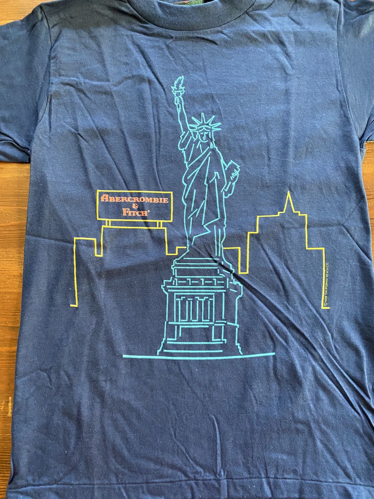 Abercrombie & Fitch Vintage NWT 1986 80s Abercrombie Fitch NYC Single Stitch Tee Size US M / EU 48-50 / 2 - 2 Thumbnail