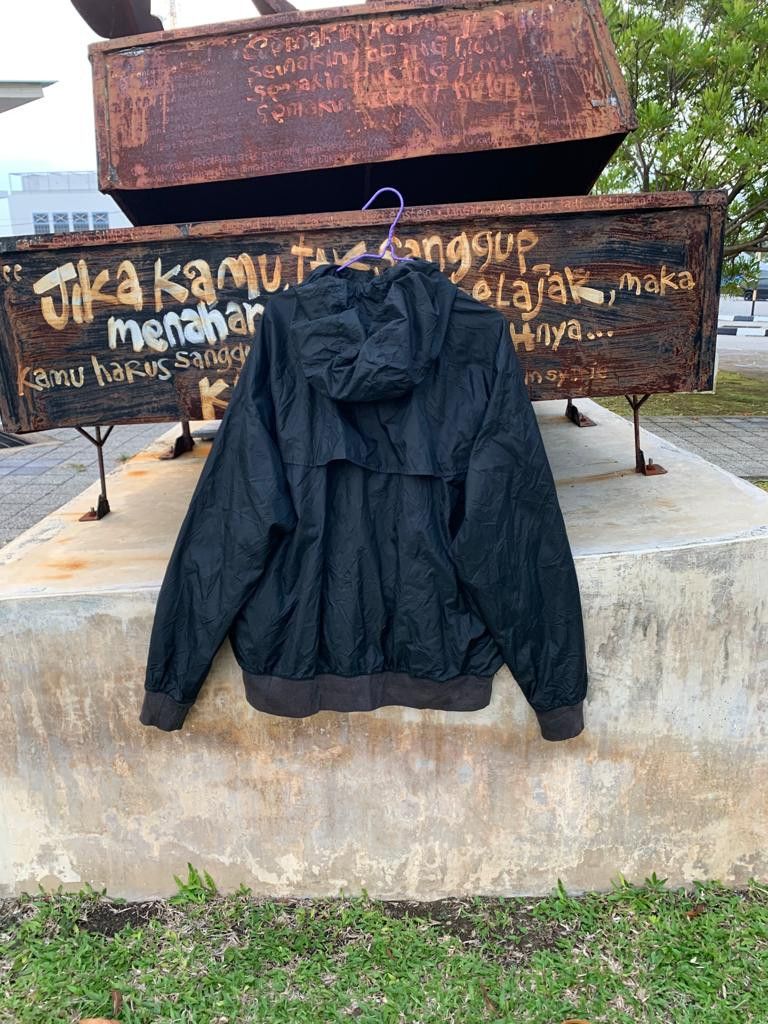 Nike Vintage Nike Windbreaker Black Size US XL / EU 56 / 4 - 2 Thumbnail