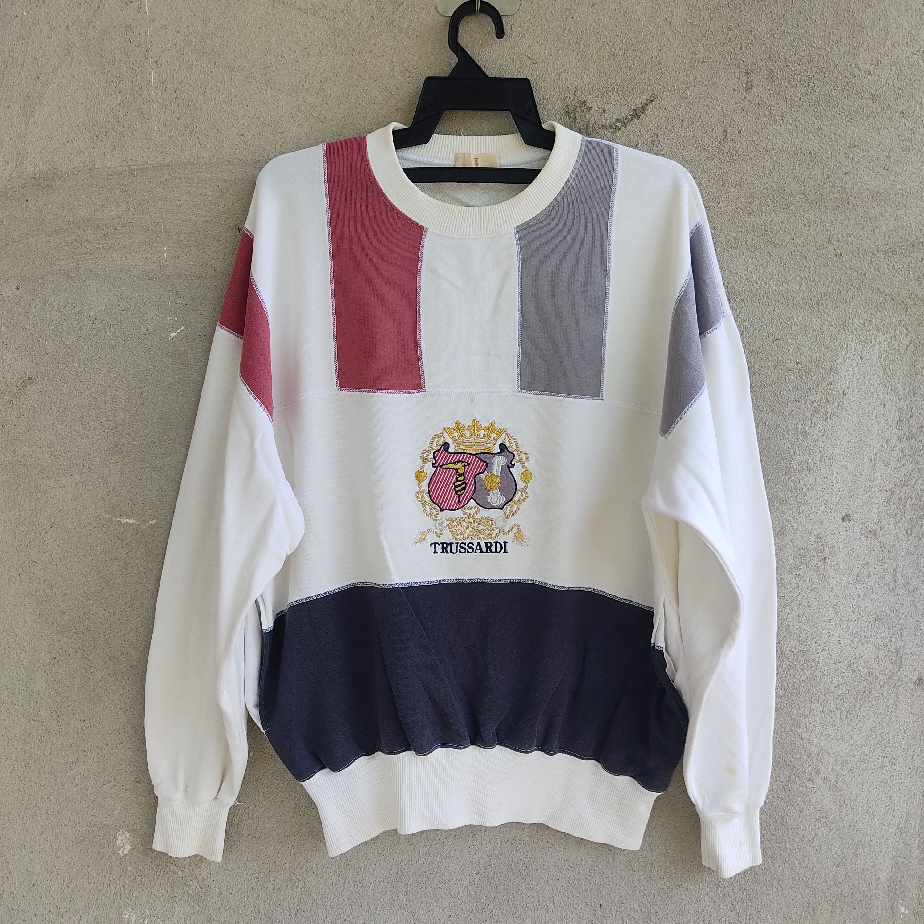 Trussardi × Vintage Vintage Trussardi Embroidered Logo White Sweatshirt Size US L / EU 52-54 / 3 - 1 Thumbnail