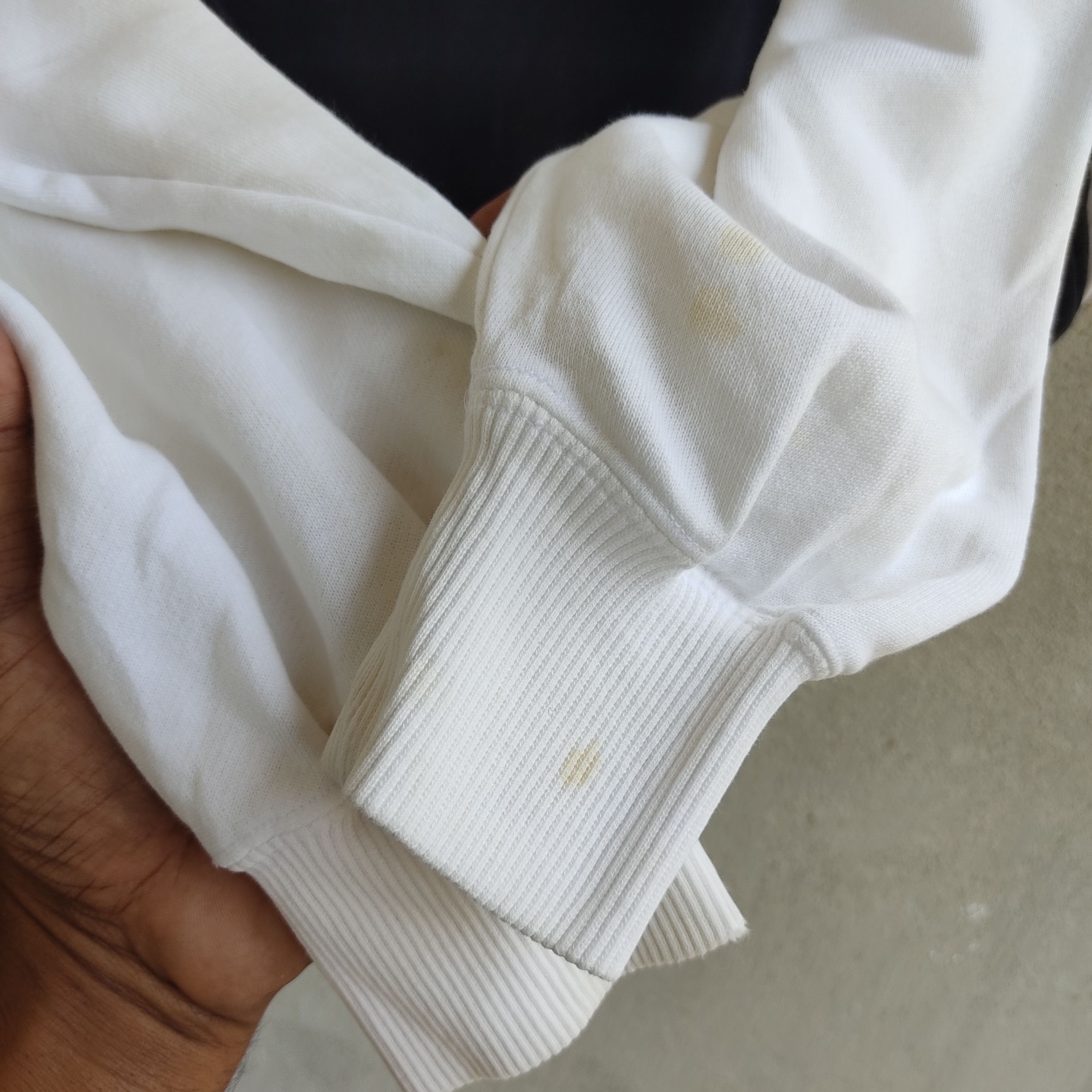 Trussardi × Vintage Vintage Trussardi Embroidered Logo White Sweatshirt Size US L / EU 52-54 / 3 - 11 Thumbnail