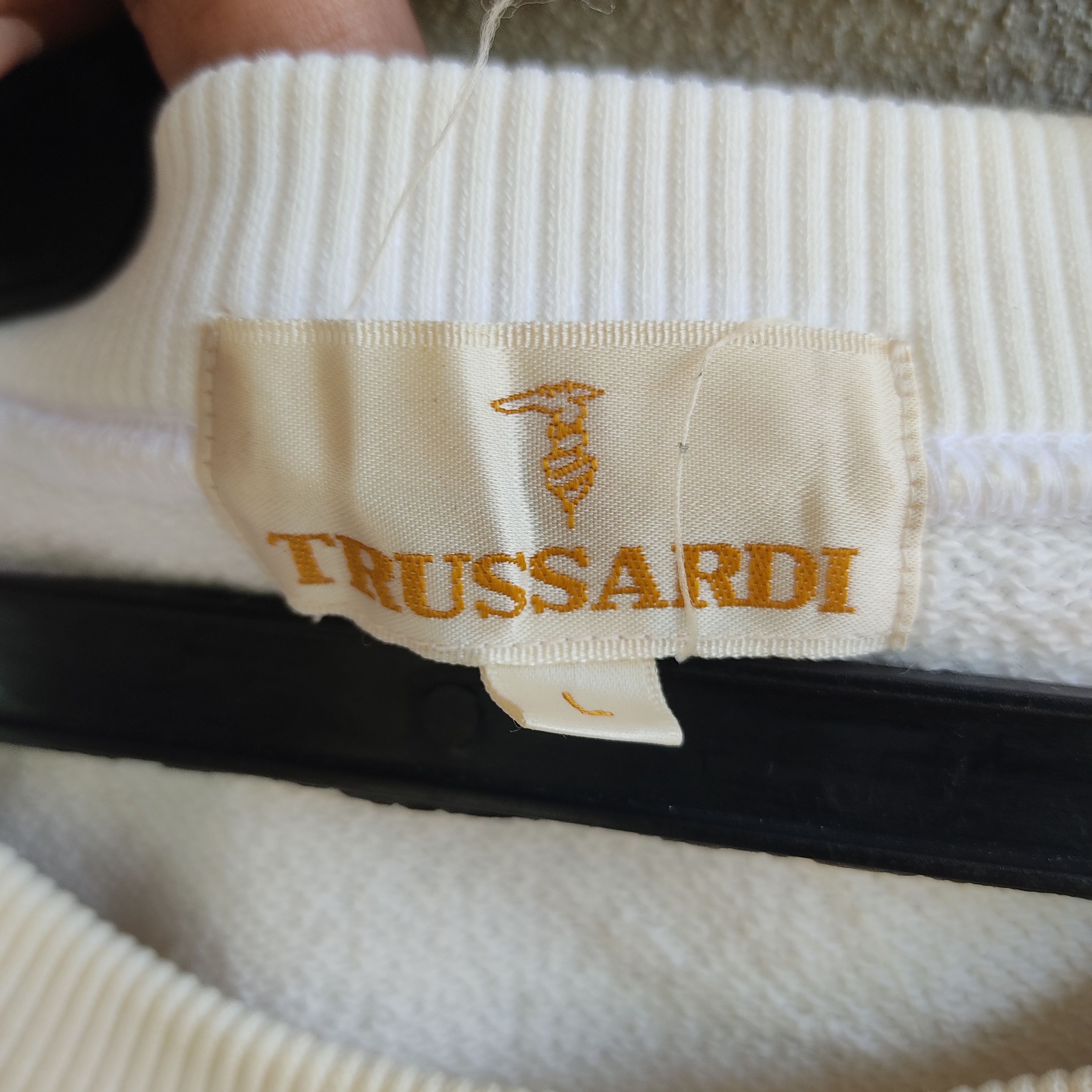 Trussardi × Vintage Vintage Trussardi Embroidered Logo White Sweatshirt Size US L / EU 52-54 / 3 - 5 Thumbnail