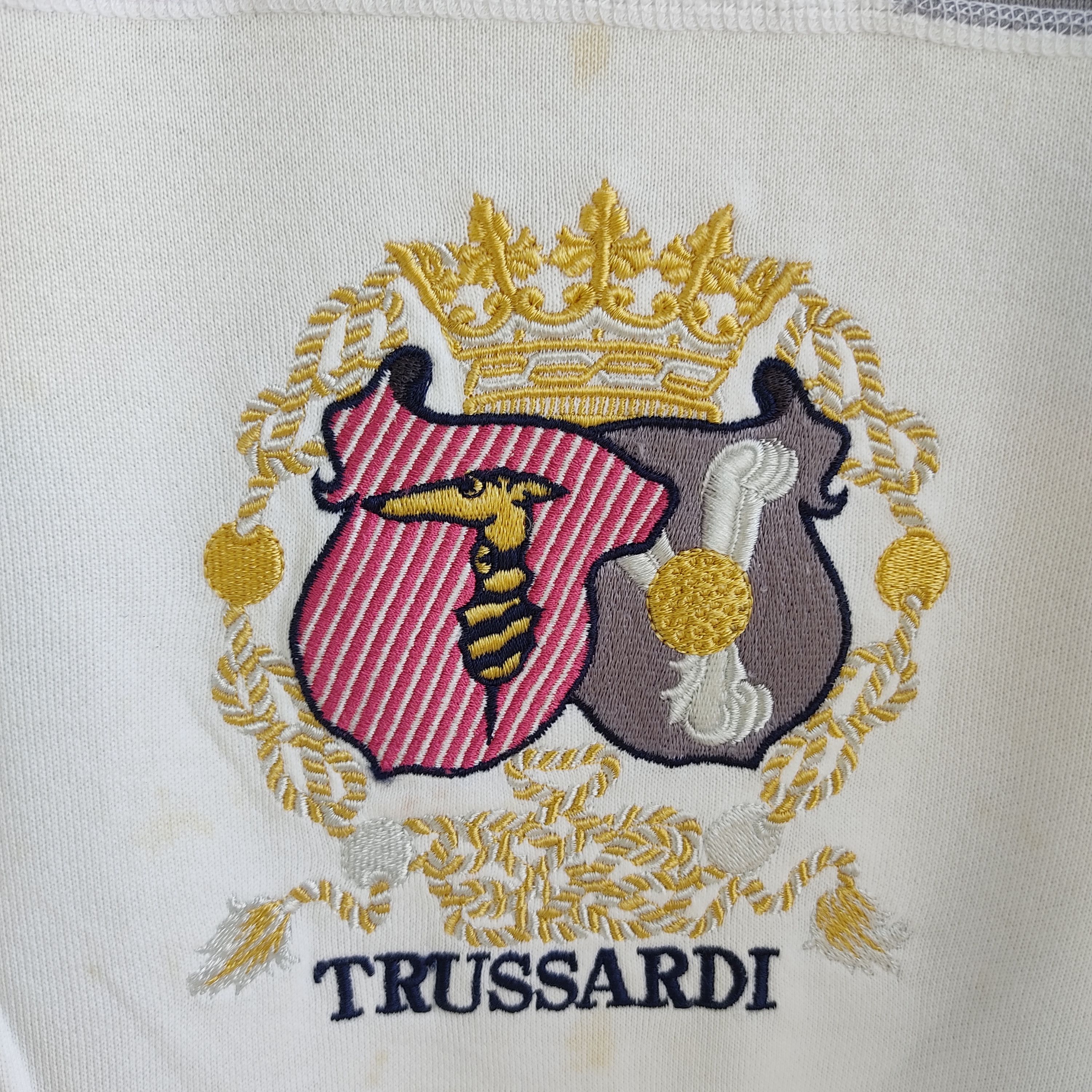 Trussardi × Vintage Vintage Trussardi Embroidered Logo White Sweatshirt Size US L / EU 52-54 / 3 - 4 Thumbnail