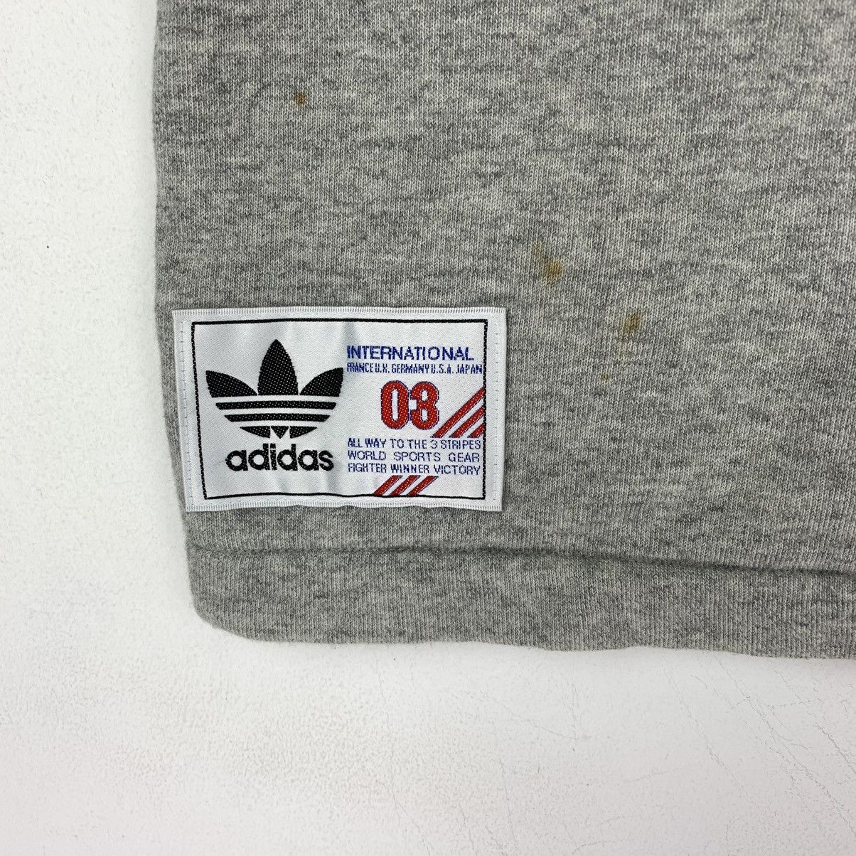 Adidas × Vintage Adidas Big Spell Out Basketball Sweat Tshirt Size US L / EU 52-54 / 3 - 4 Thumbnail