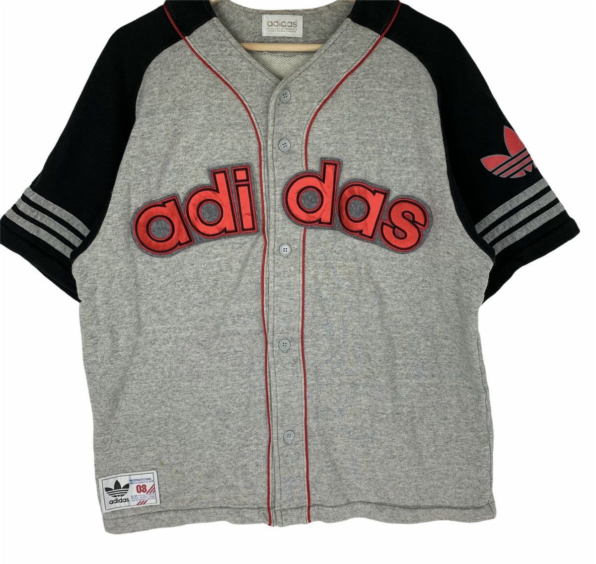 Adidas × Vintage Adidas Big Spell Out Basketball Sweat Tshirt Size US L / EU 52-54 / 3 - 2 Thumbnail