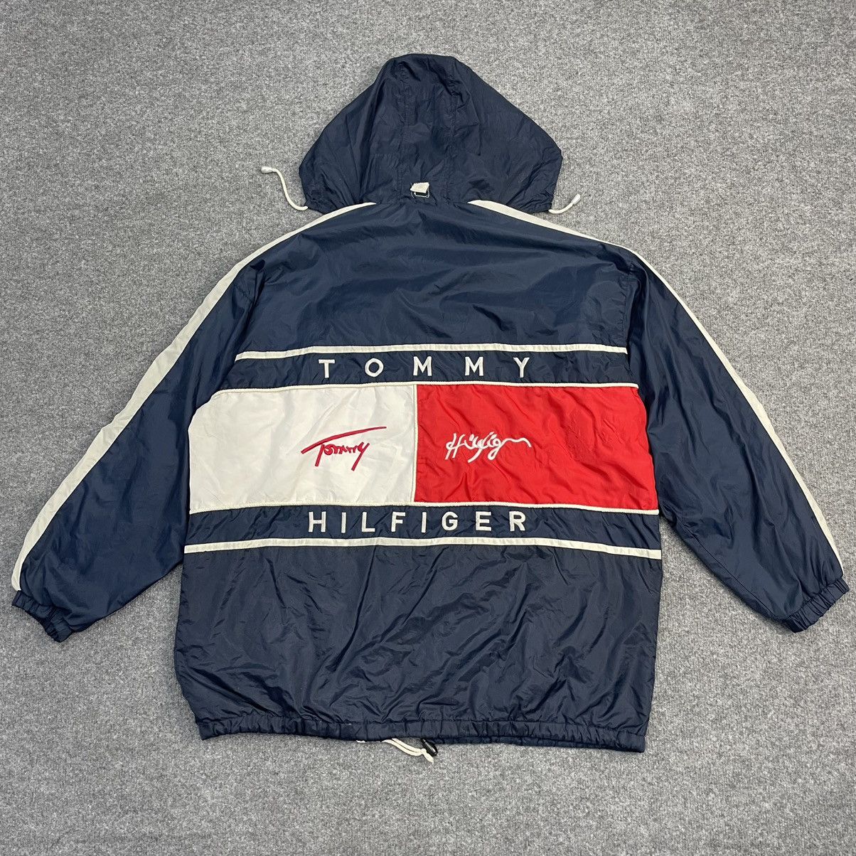 Tommy Hilfiger × Vintage Tommy Hilfiger Windbreaker Big Logo Size US XL / EU 56 / 4 - 1 Thumbnail
