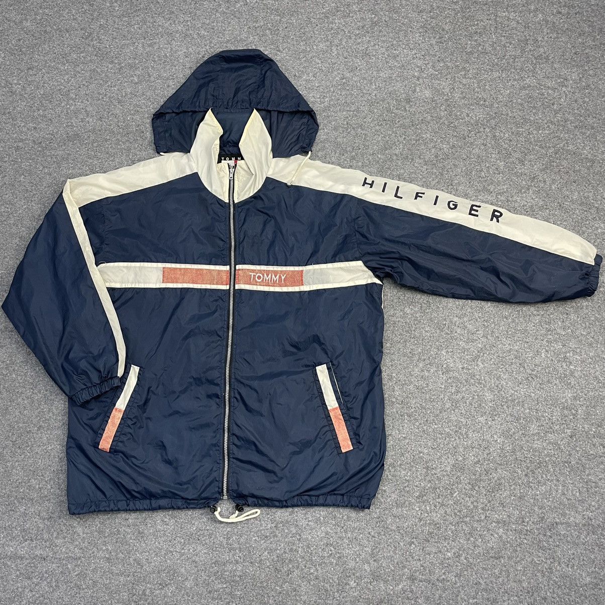 Tommy Hilfiger × Vintage Tommy Hilfiger Windbreaker Big Logo Size US XL / EU 56 / 4 - 2 Thumbnail