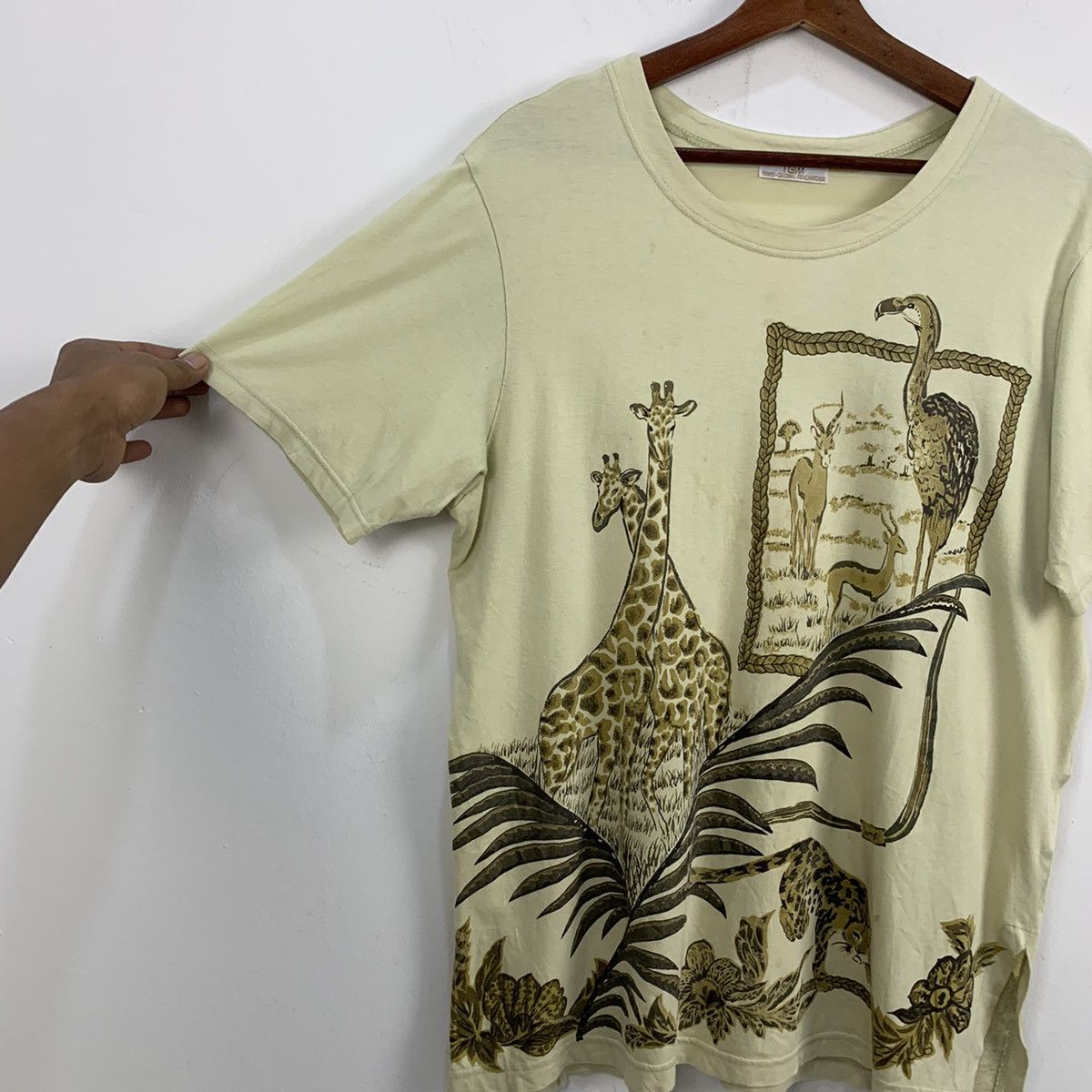 Habitat TGM Pour Femme Giraffe Wild Cheetah Deer Animal Habitat Tee Size US L / EU 52-54 / 3 - 7 Thumbnail