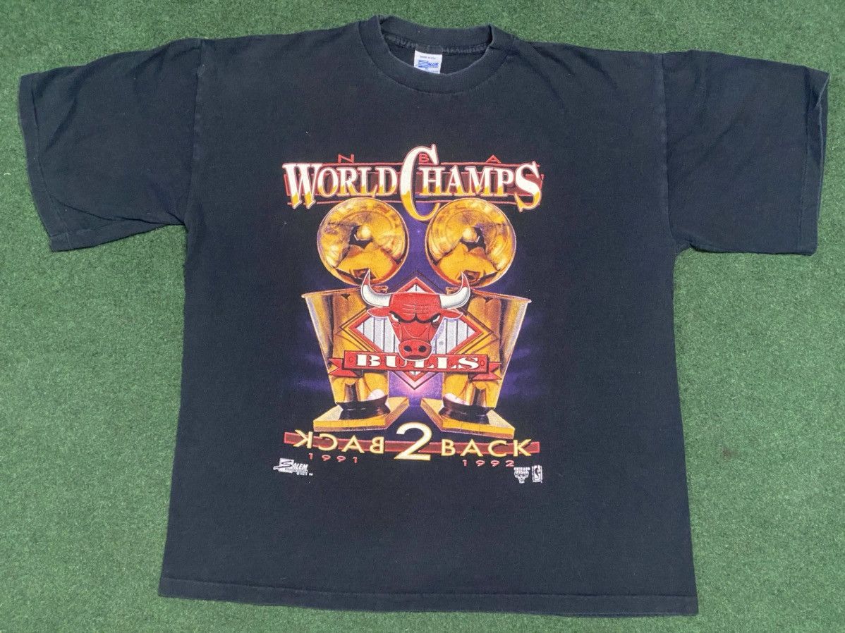 Salem Sportswear Vintage 90s Chicago Bulls Back 2 Back Champions Tee Size US XL / EU 56 / 4 - 1 Thumbnail