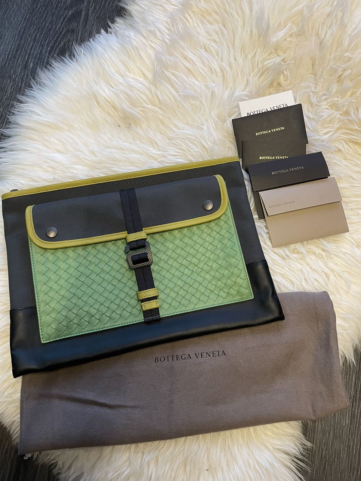 Bottega Veneta Green Brand NEW Rare SuperRunway Woven Leather Pouch Bag Size ONE SIZE - 10 Thumbnail