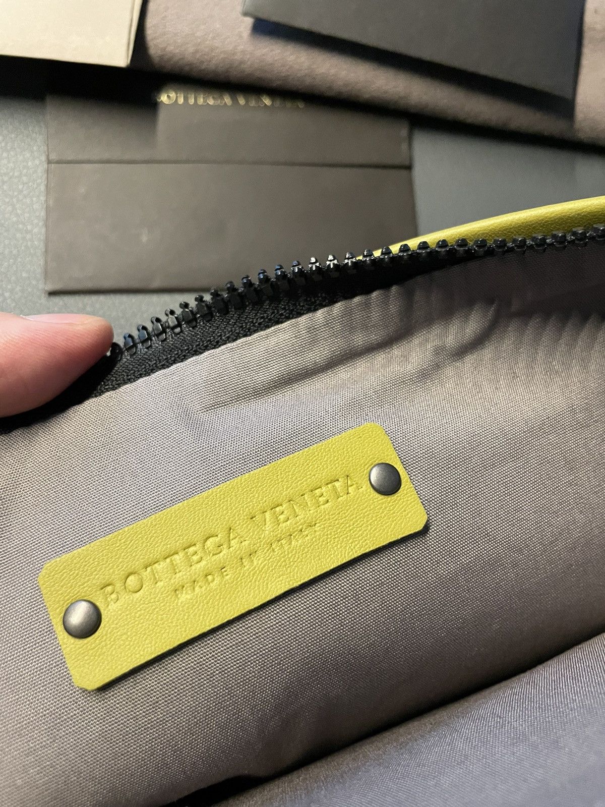Bottega Veneta Green Brand NEW Rare SuperRunway Woven Leather Pouch Bag Size ONE SIZE - 4 Thumbnail