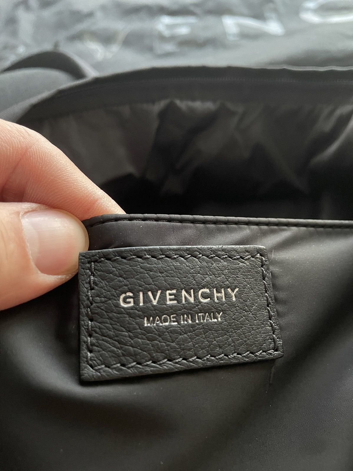 Givenchy Rare Limited Super Runway Classic Logo Everyday Backpack Size ONE SIZE - 6 Thumbnail