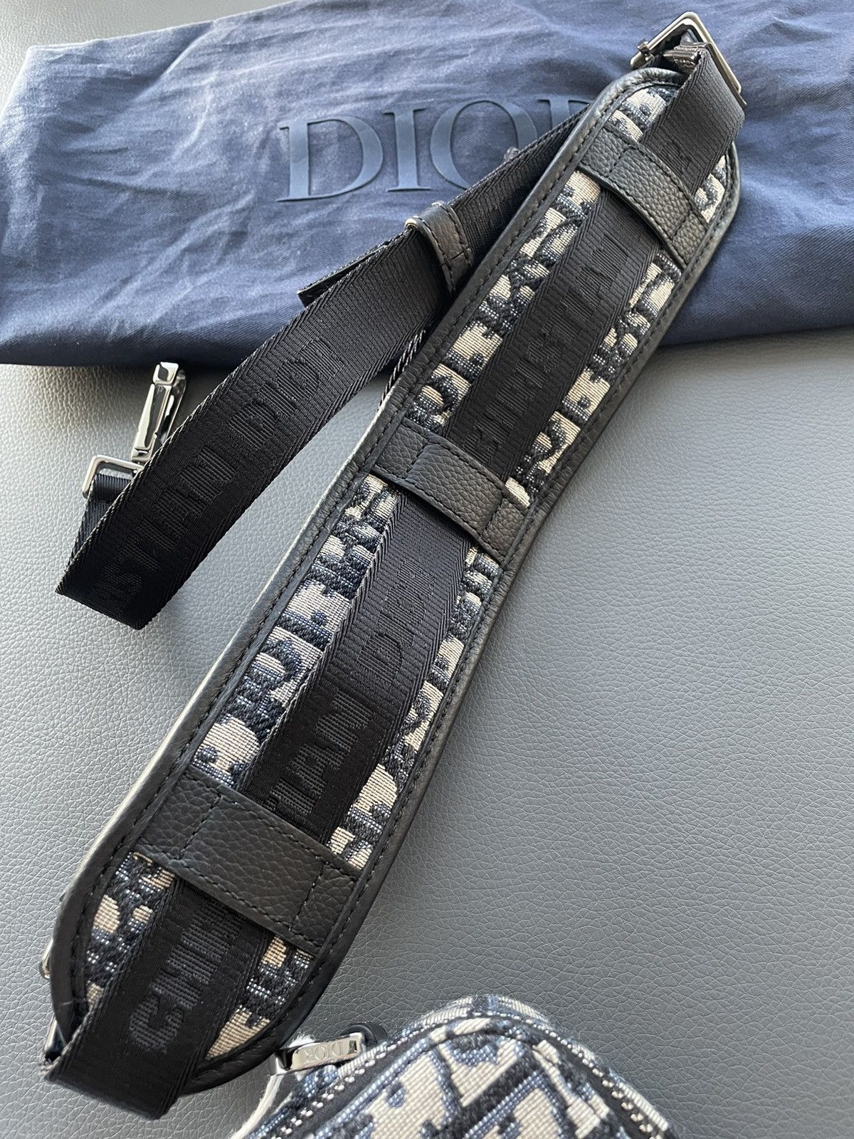 Dior Limited Edition Runway Dior Oblique Logo Saddle Bag Size ONE SIZE - 8 Thumbnail