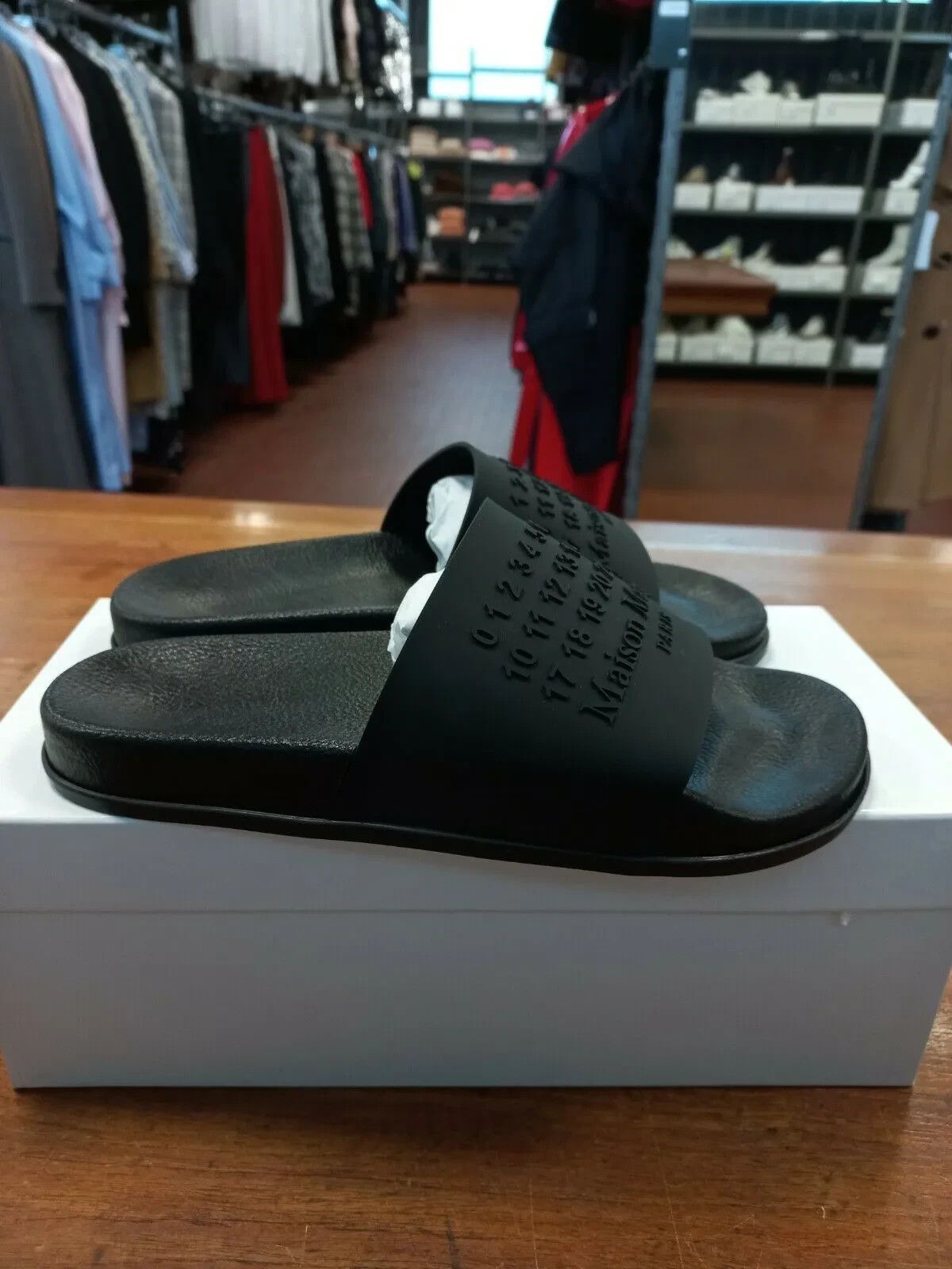 Maison Margiela Slipper S57WX0024 in Nero Size US 8 / EU 41 - 2 Thumbnail