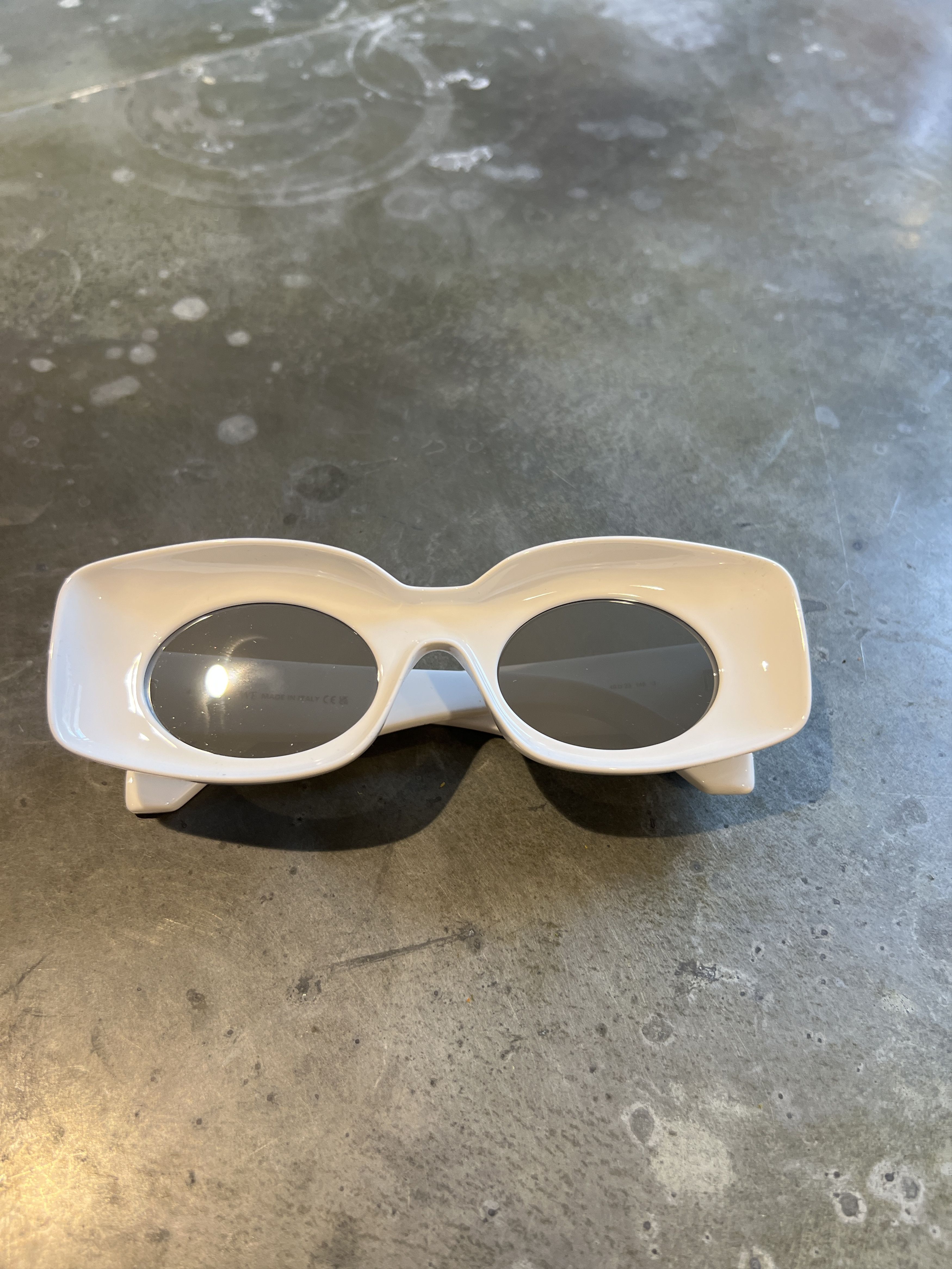 Loewe BNWT Loewe Paula's Ibiza Original Sunglasses White Size ONE SIZE - 4 Thumbnail