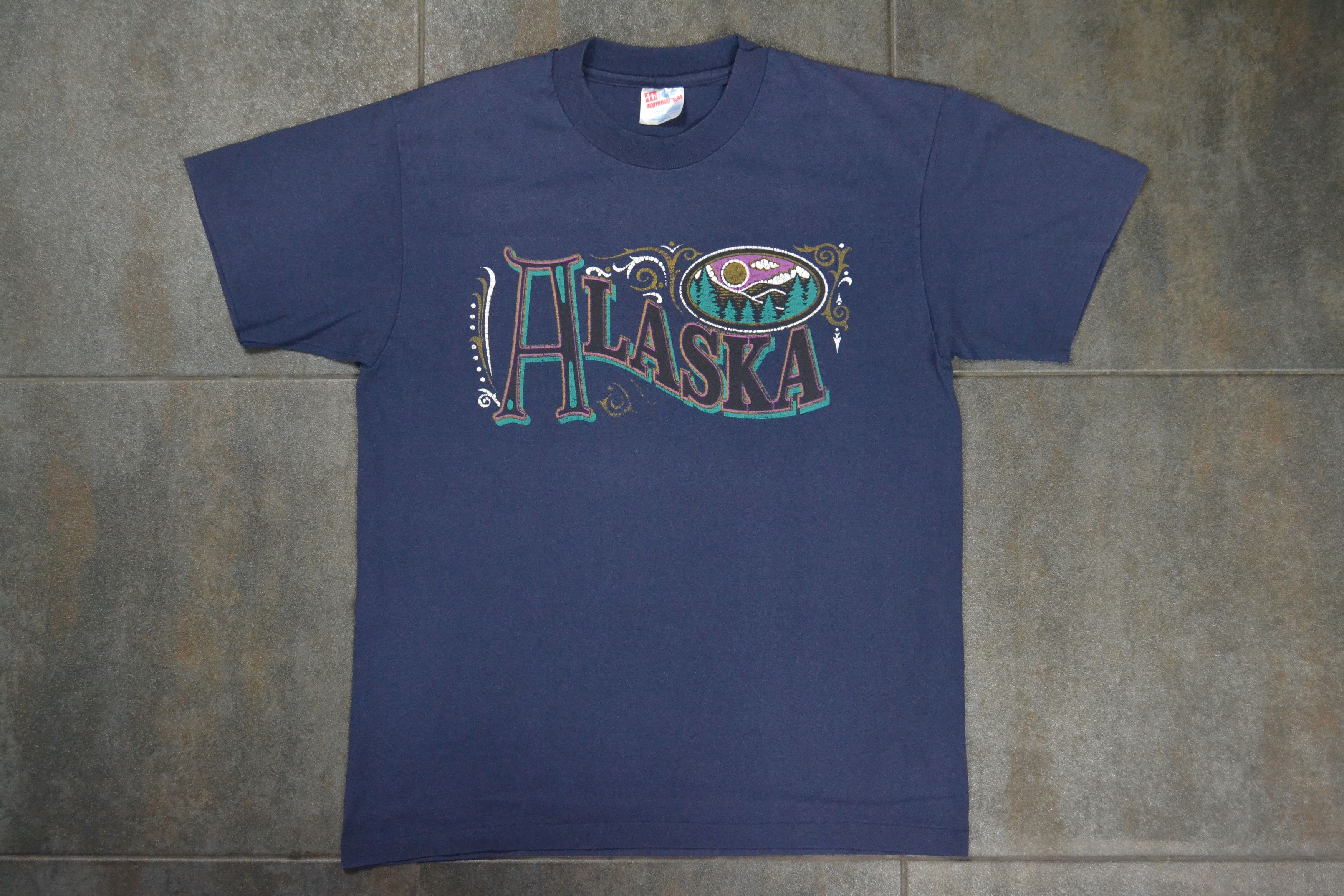 Vintage 80s Vintage Alaska Big Nature Print Hanes Navy T-Shirt Size US XL / EU 56 / 4 - 3 Thumbnail