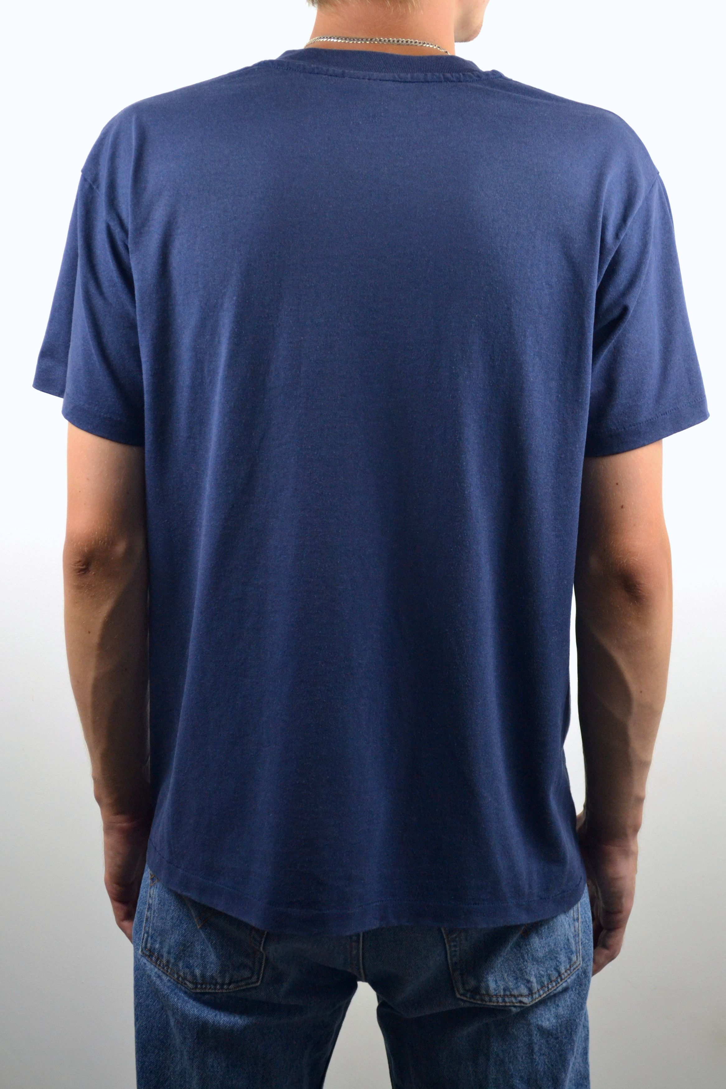 Vintage 80s Vintage Alaska Big Nature Print Hanes Navy T-Shirt Size US XL / EU 56 / 4 - 5 Thumbnail