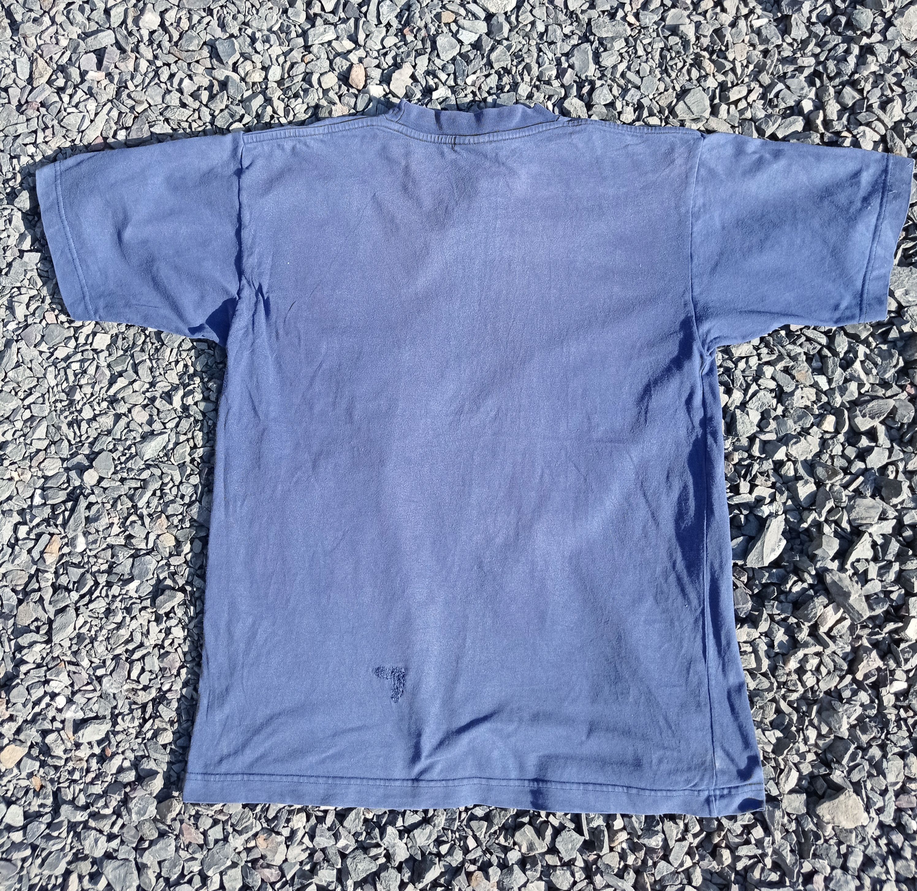 Vintage 90s VIntage Nike Air Y2k Big Logo Navy Tshirt Size US S / EU 44-46 / 1 - 3 Thumbnail