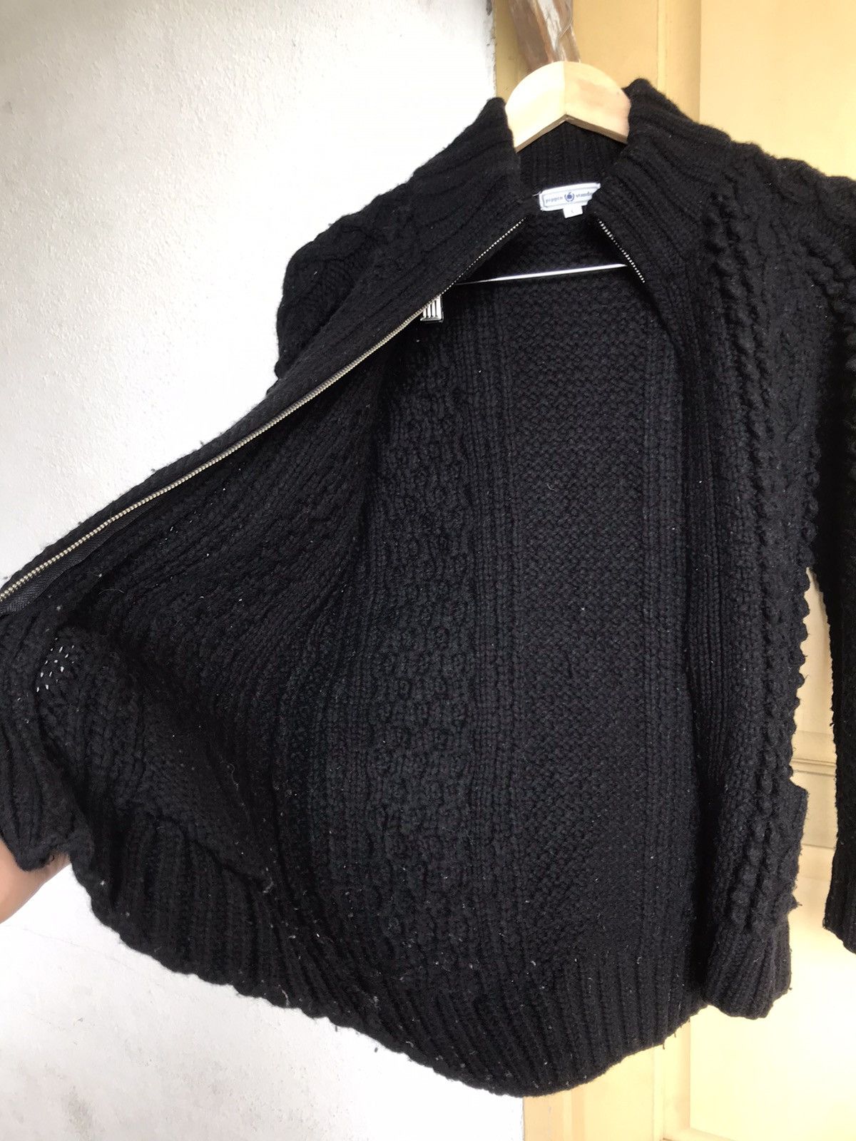Japanese Brand Nice❗️Pippin Standard All Black Minimalist Knit Sweater Size US L / EU 52-54 / 3 - 13 Thumbnail