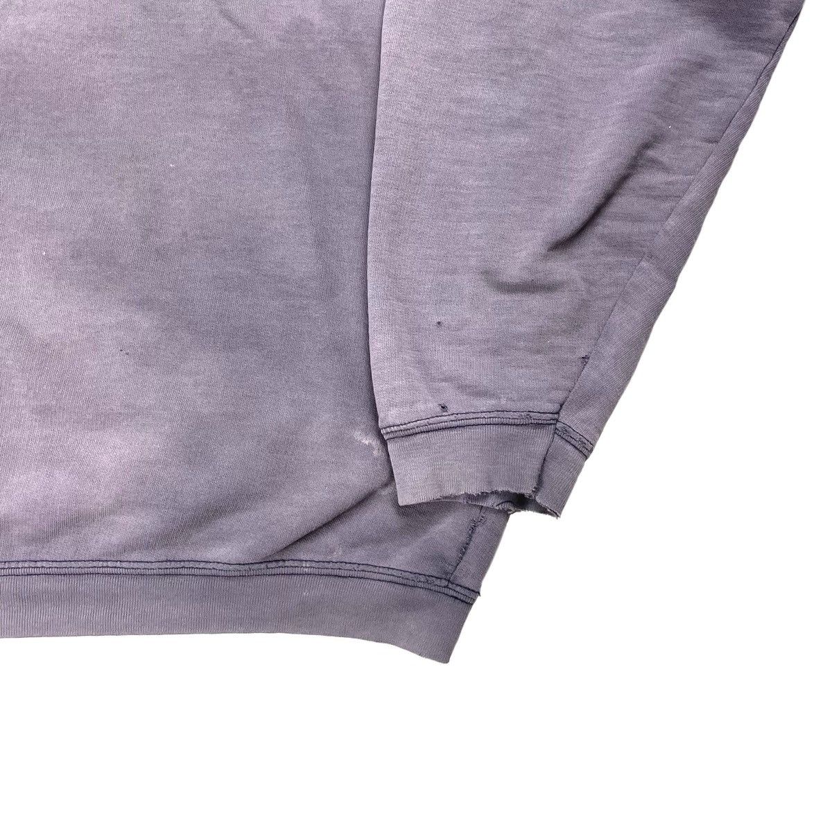 Vintage VINTAGE THRASHED FADED PURPLE SWEATSHIRT Size US XL / EU 56 / 4 - 4 Thumbnail