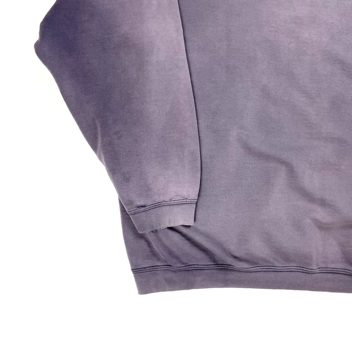 Vintage VINTAGE THRASHED FADED PURPLE SWEATSHIRT Size US XL / EU 56 / 4 - 9 Thumbnail