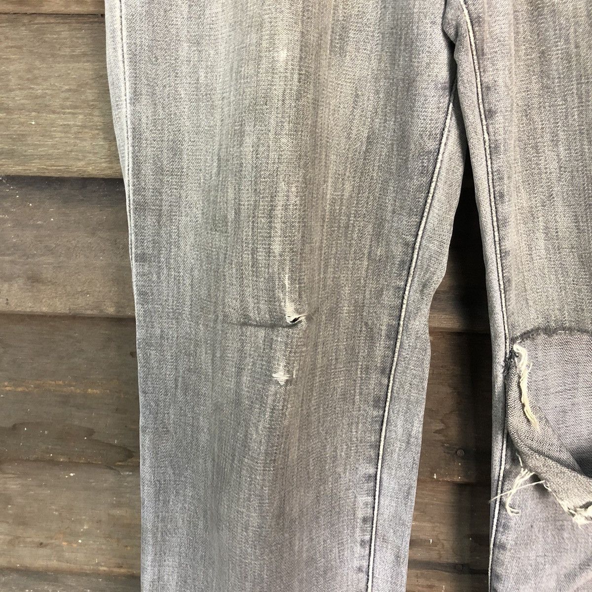 Vintage Wrangler Grey Distressed Denim Pants #6733 Size US 31 - 7 Thumbnail