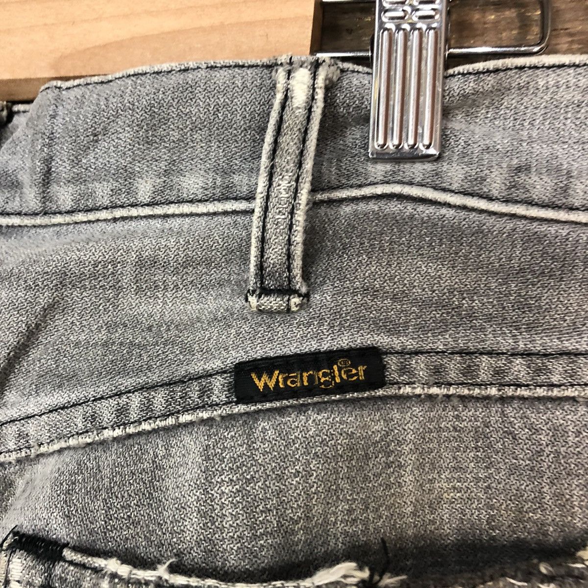 Vintage Wrangler Grey Distressed Denim Pants #6733 Size US 31 - 14 Thumbnail